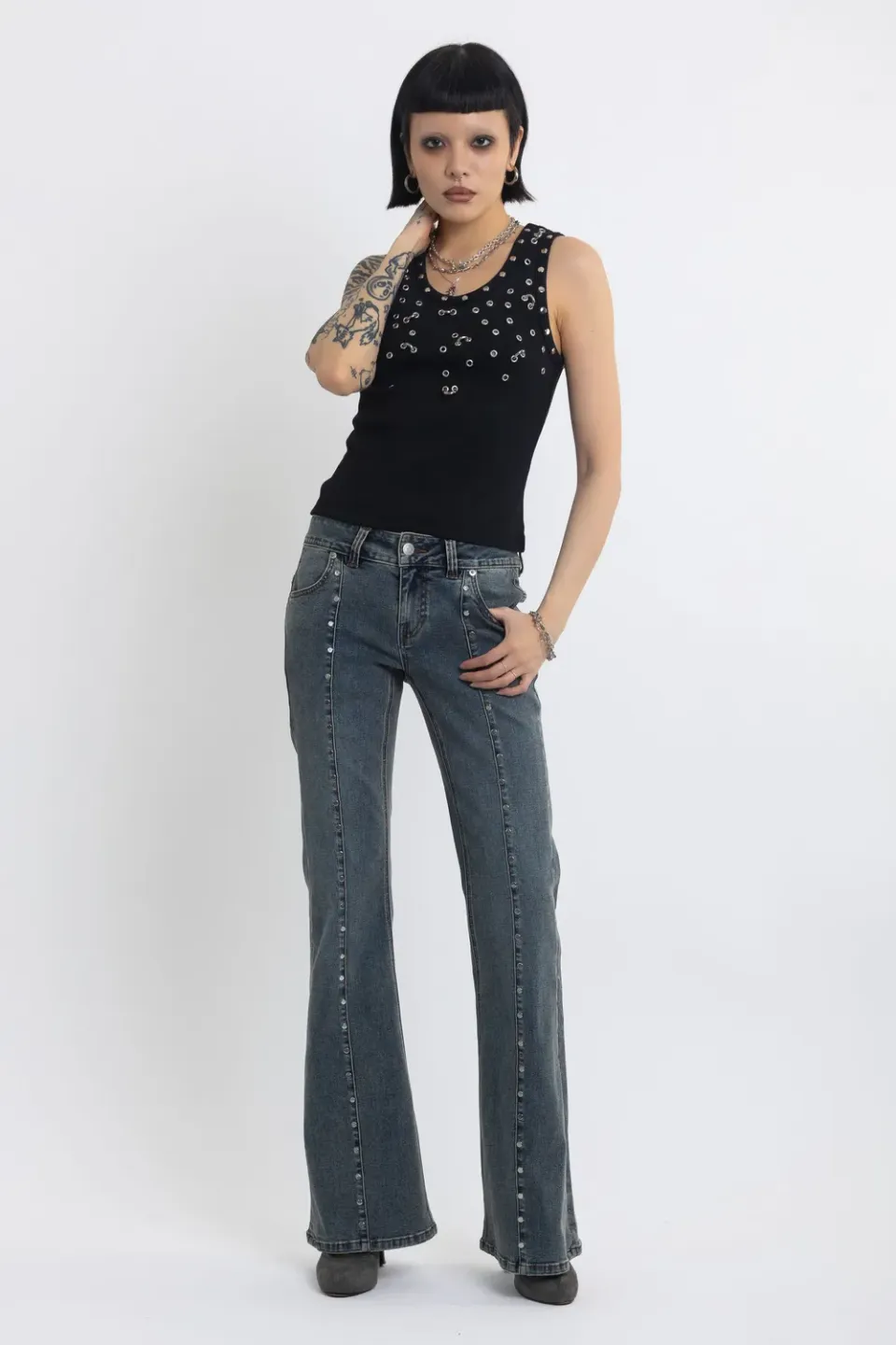 The Ragged Priest Runaway Seam Detail Studded flare jeans str. 28