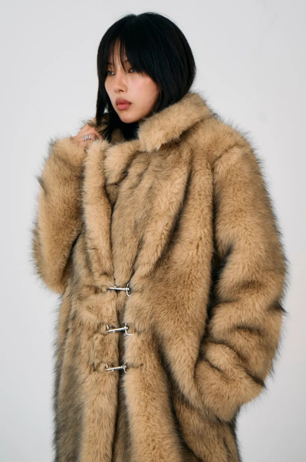 The Ragged Priest Tara Faux Fur frakke maxi sort stor