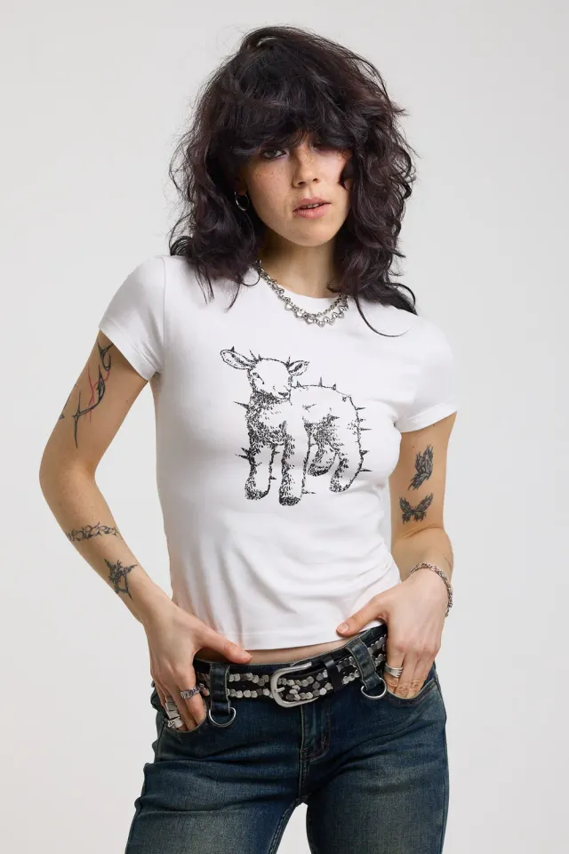 The Ragged Priest Flock Graphic baby tee 10 hvid lam