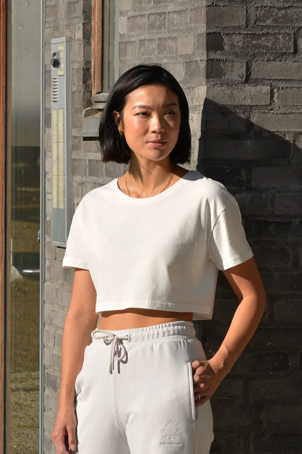 Organsk boxy crop T-shirt sort økologisk