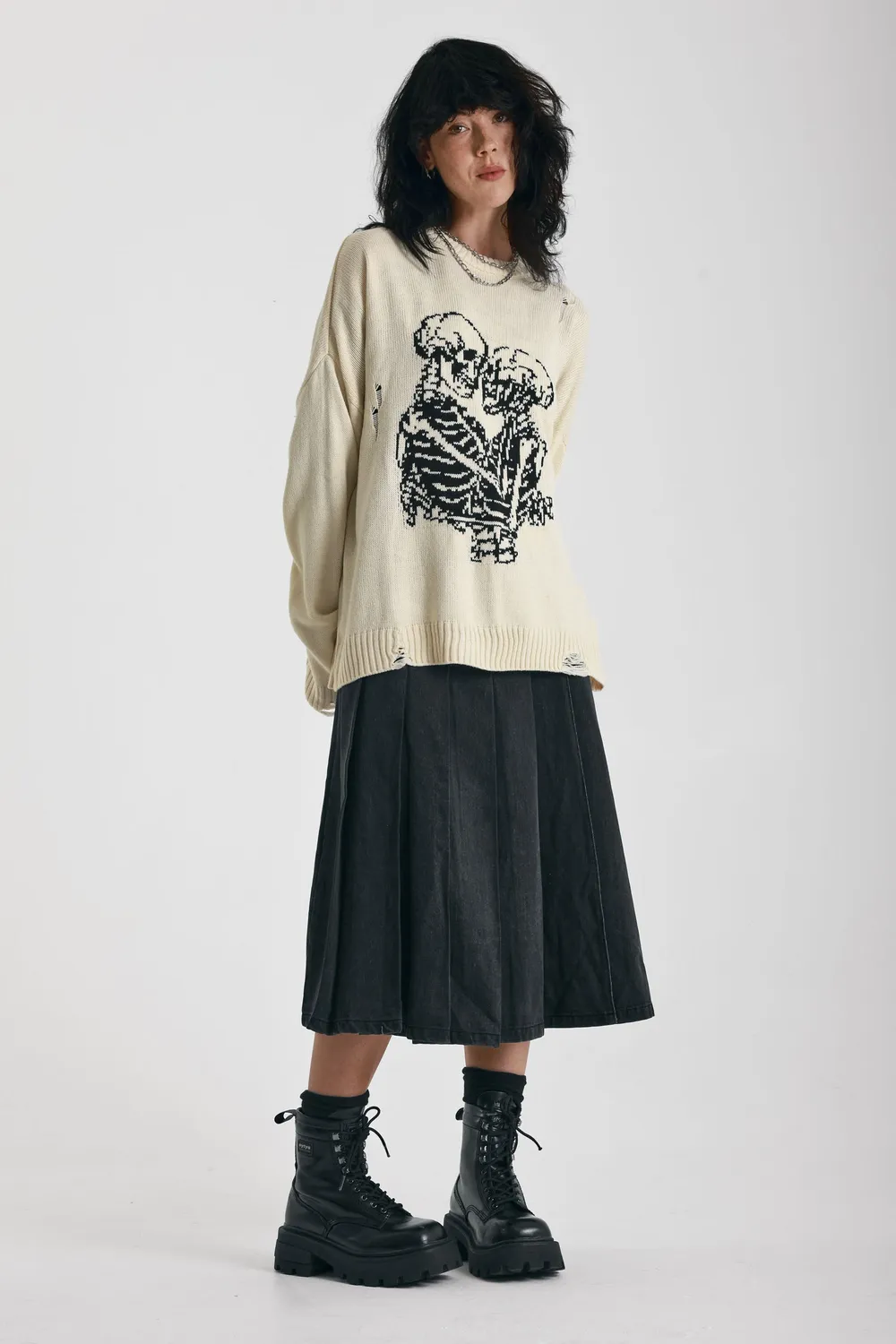 THE RAGGED PRIEST Everlasting Oversized Skeleton striktrøje creme