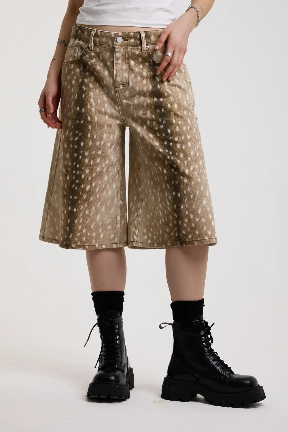 The Ragged Priest Doe denim shorts knælange med print