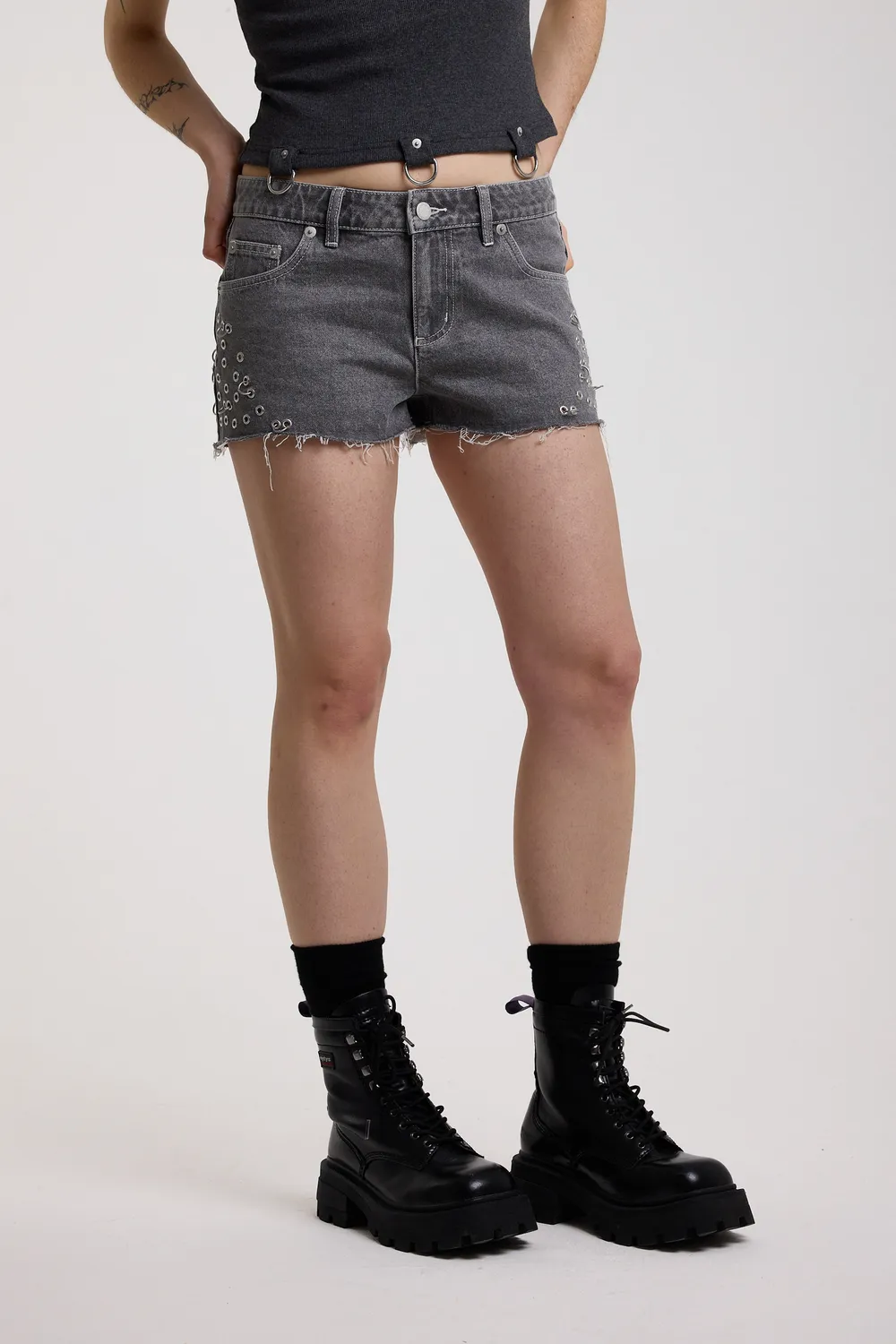 THE RAGGED PRIEST Charm denimshorts sort nitter