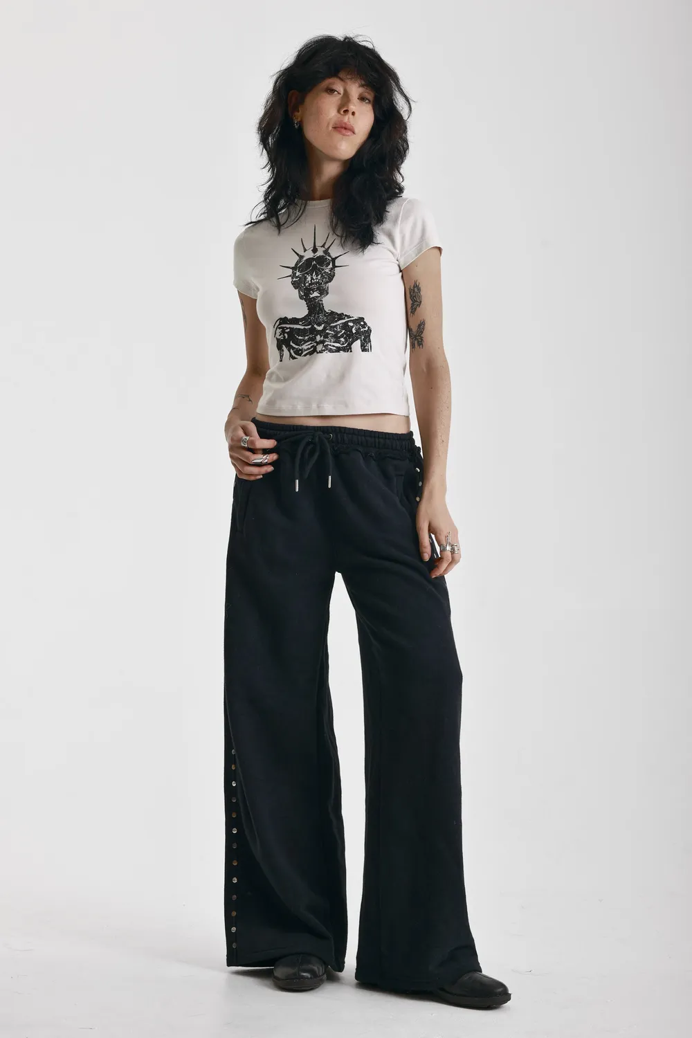 THE RAGGED PRIEST Worship baby t-shirt hvid kranie