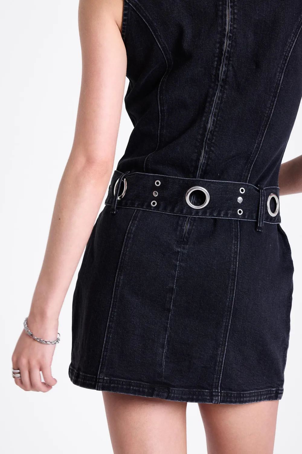 The Ragged Priest Winx Black Denim Mini kjole sort