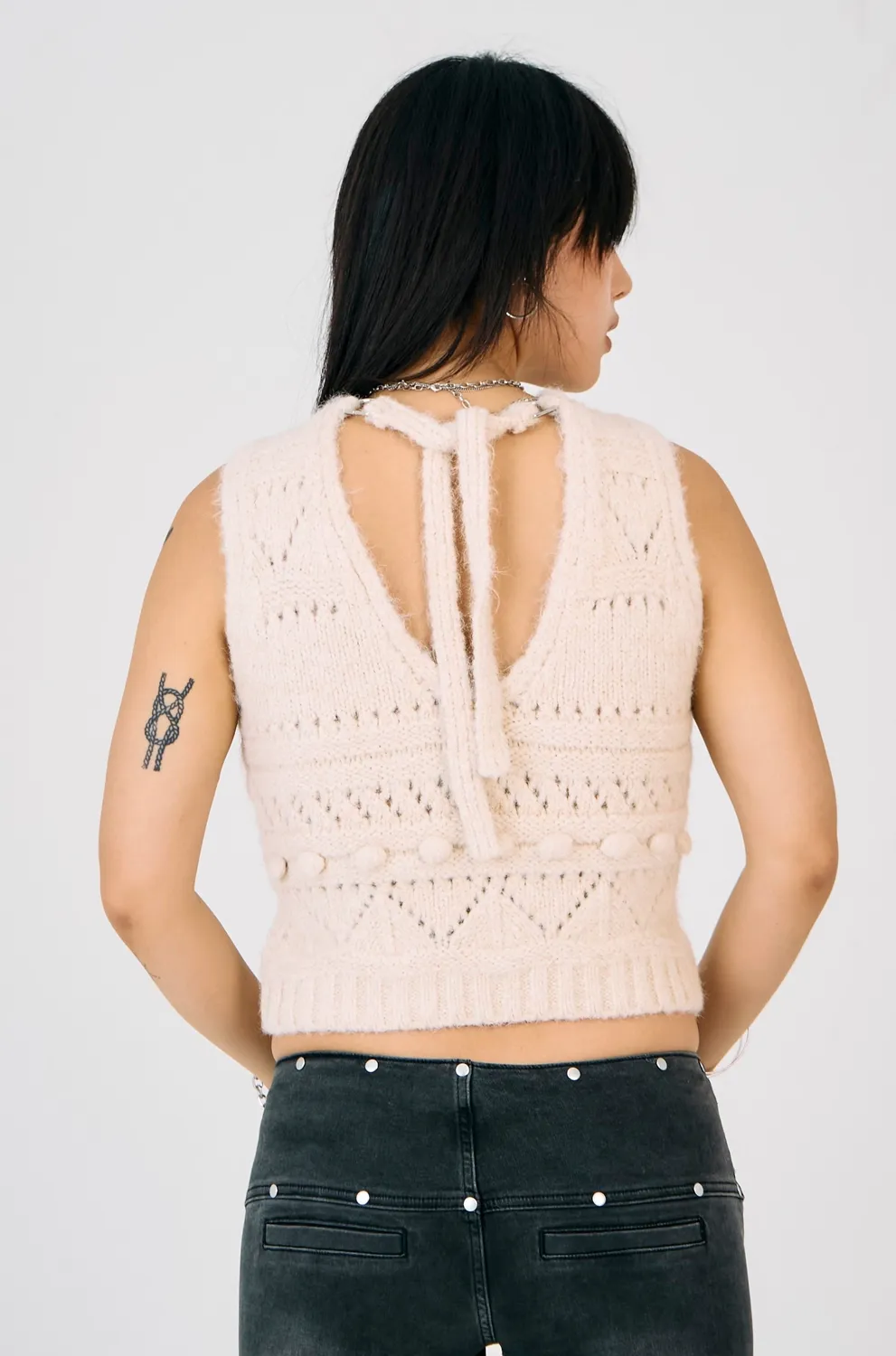 The Ragged Priest Unit strikvest beige cable