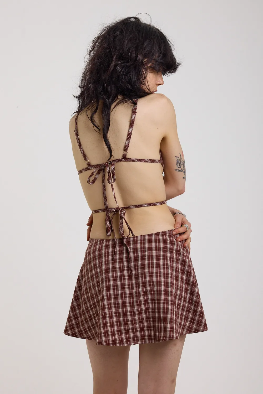 The Ragged Priest Blaze Grunge Check Cut Out minikjole burgundy åben ryg