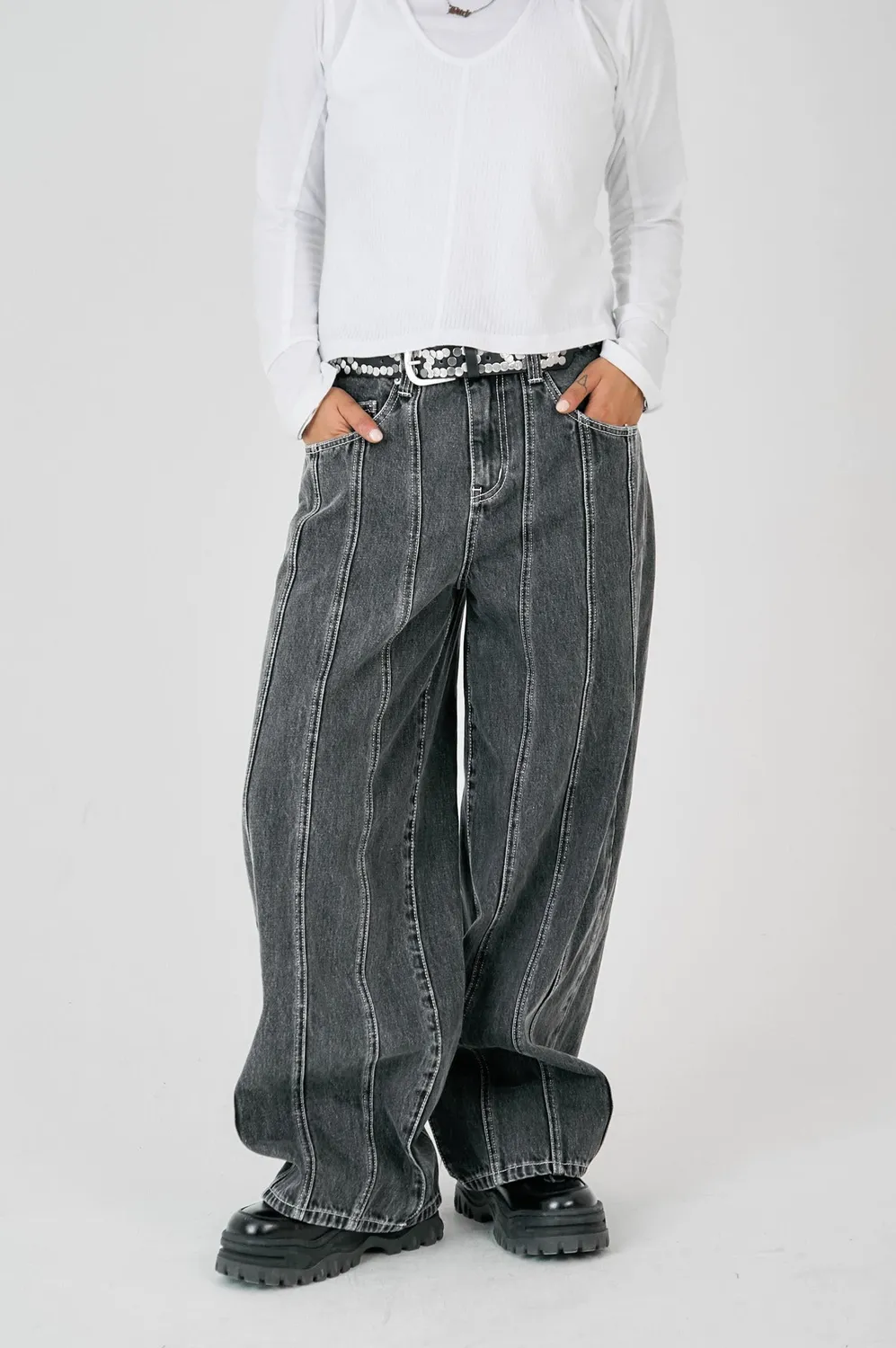 THE RAGGED PRIEST Panel Seam baggy jeans grå rinse