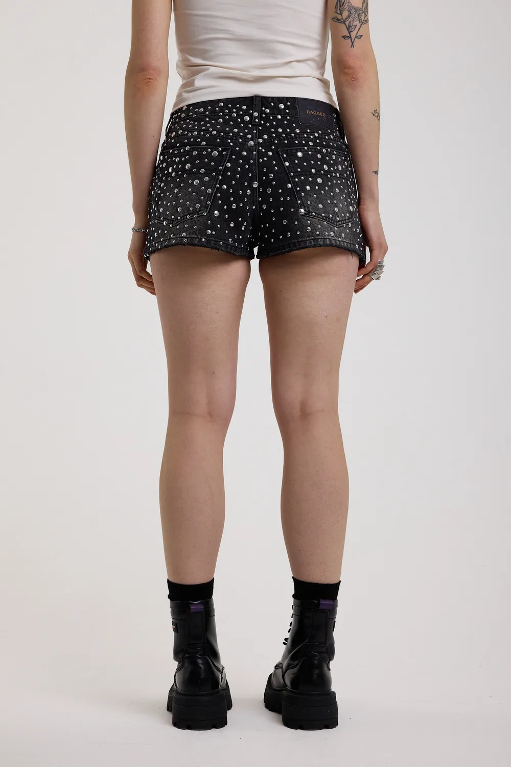 The Ragged Priest Glare denim shorts sort lav talje nitter