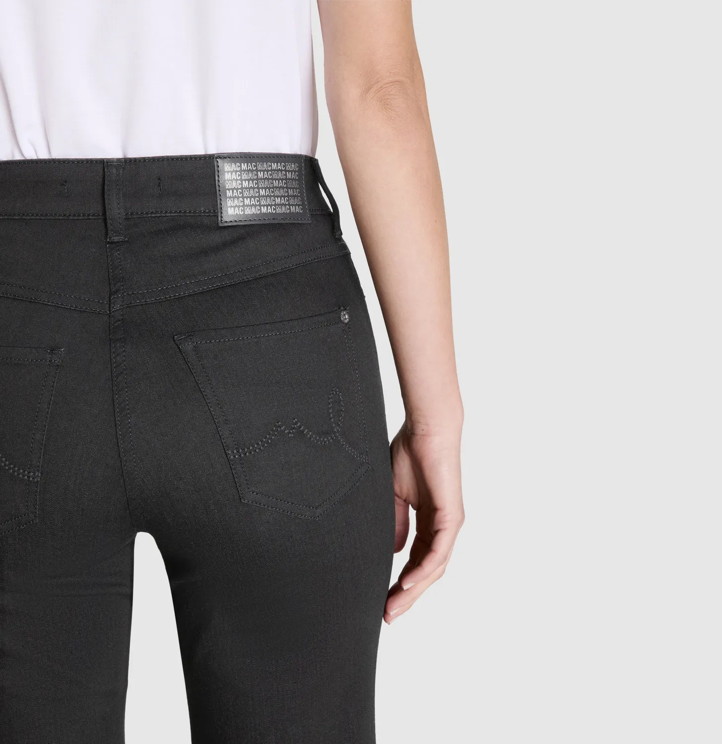 MAC Laura 5225-90-0387L jeans sort Flared Fit