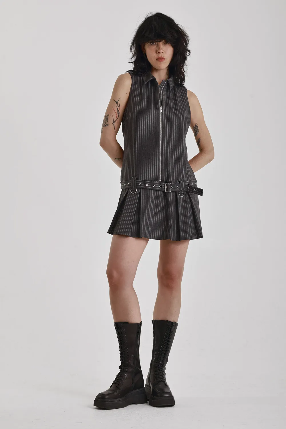 The Ragged Priest Wolf pinstripe minikjole grå