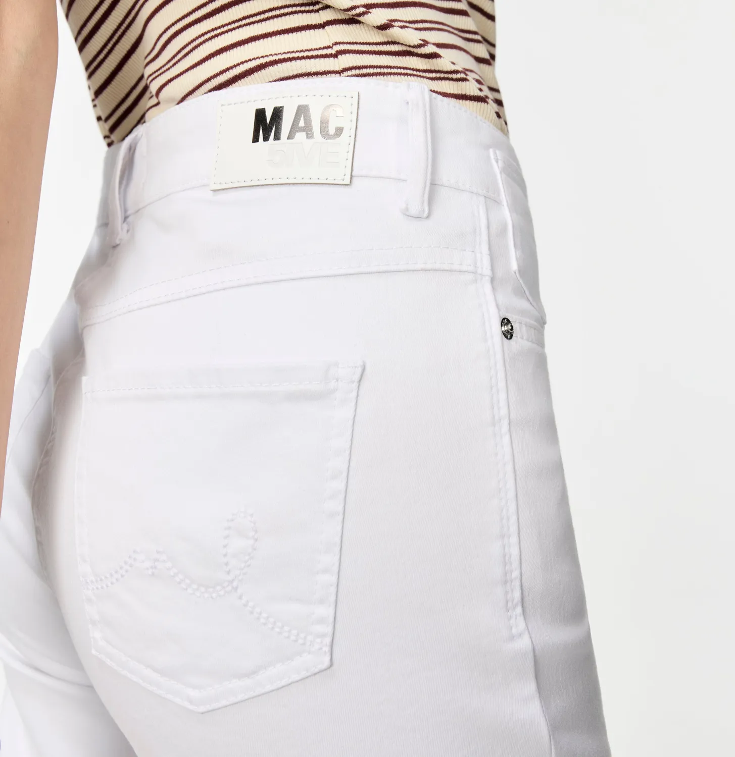 MAC Laura 5225-00-0423L bukser hvide flared fit