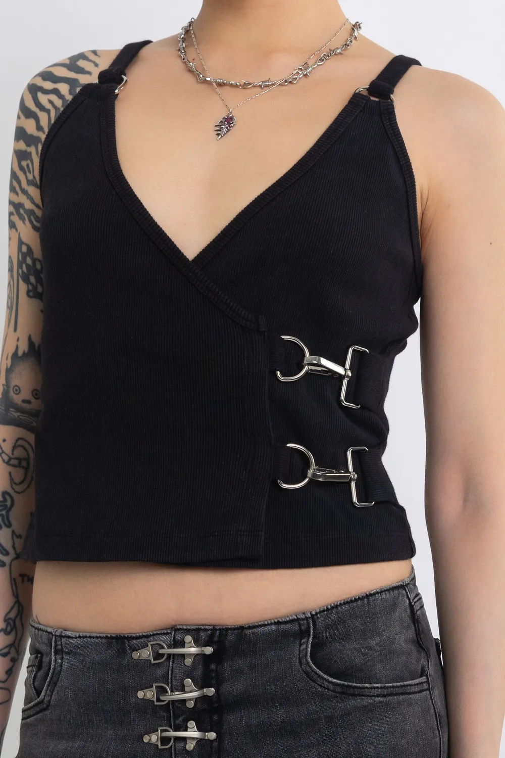 The Ragged Priest Chamber Black Hardware wrap-top sort
