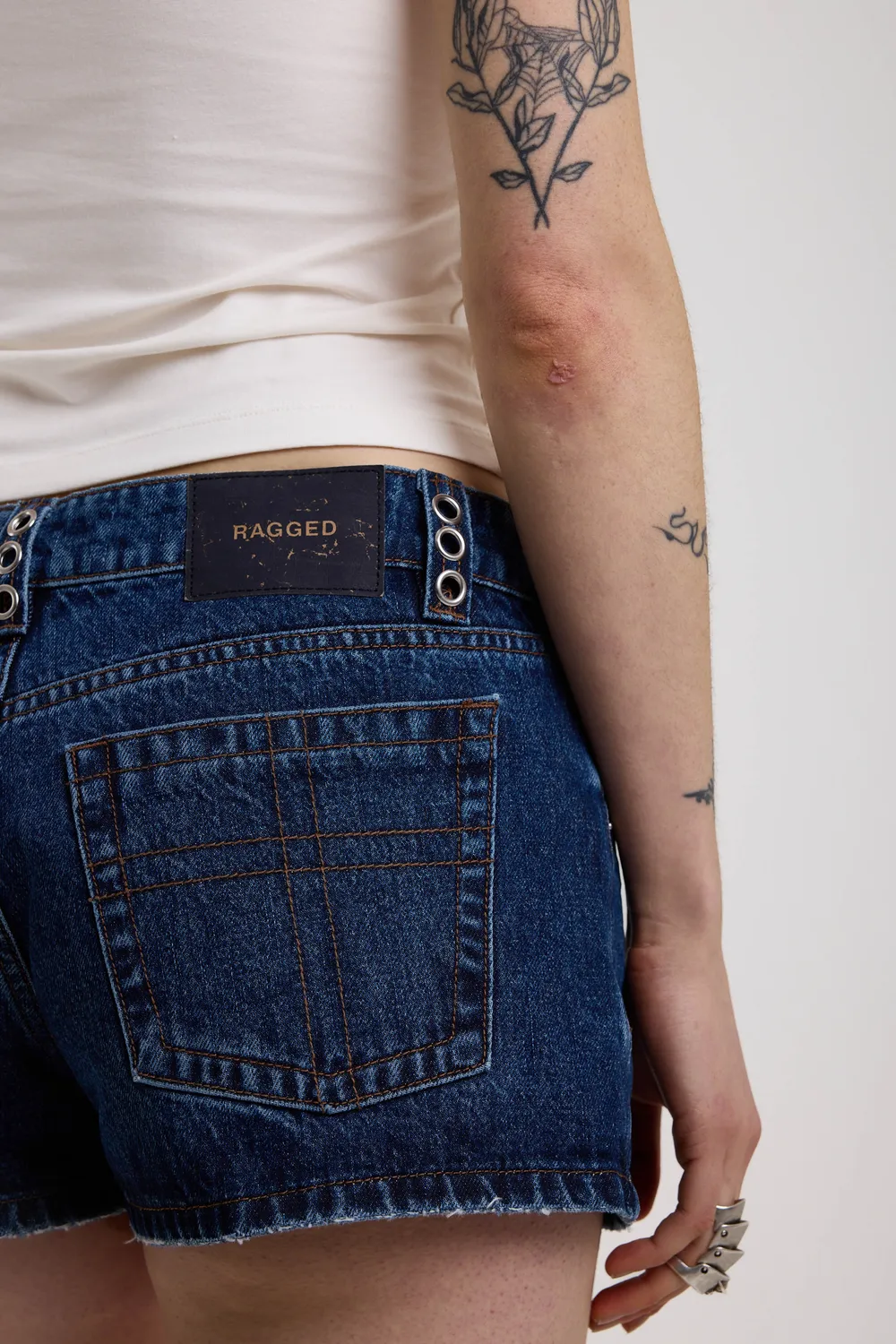 THE RAGGED PRIEST Solstice denimshorts rinse snøre