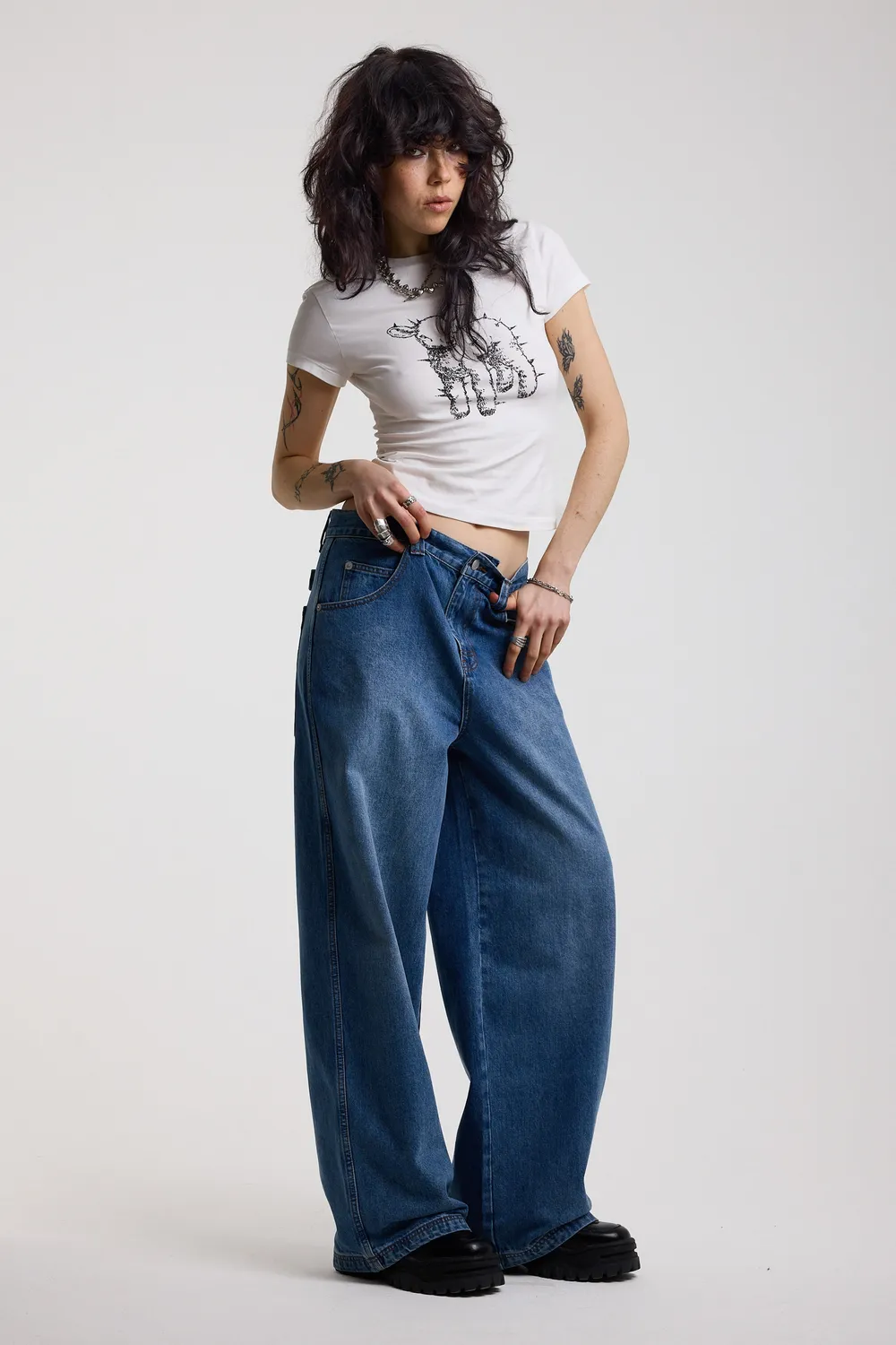 THE RAGGED PRIEST Bound Baggy Cinch Hardware jeans blå