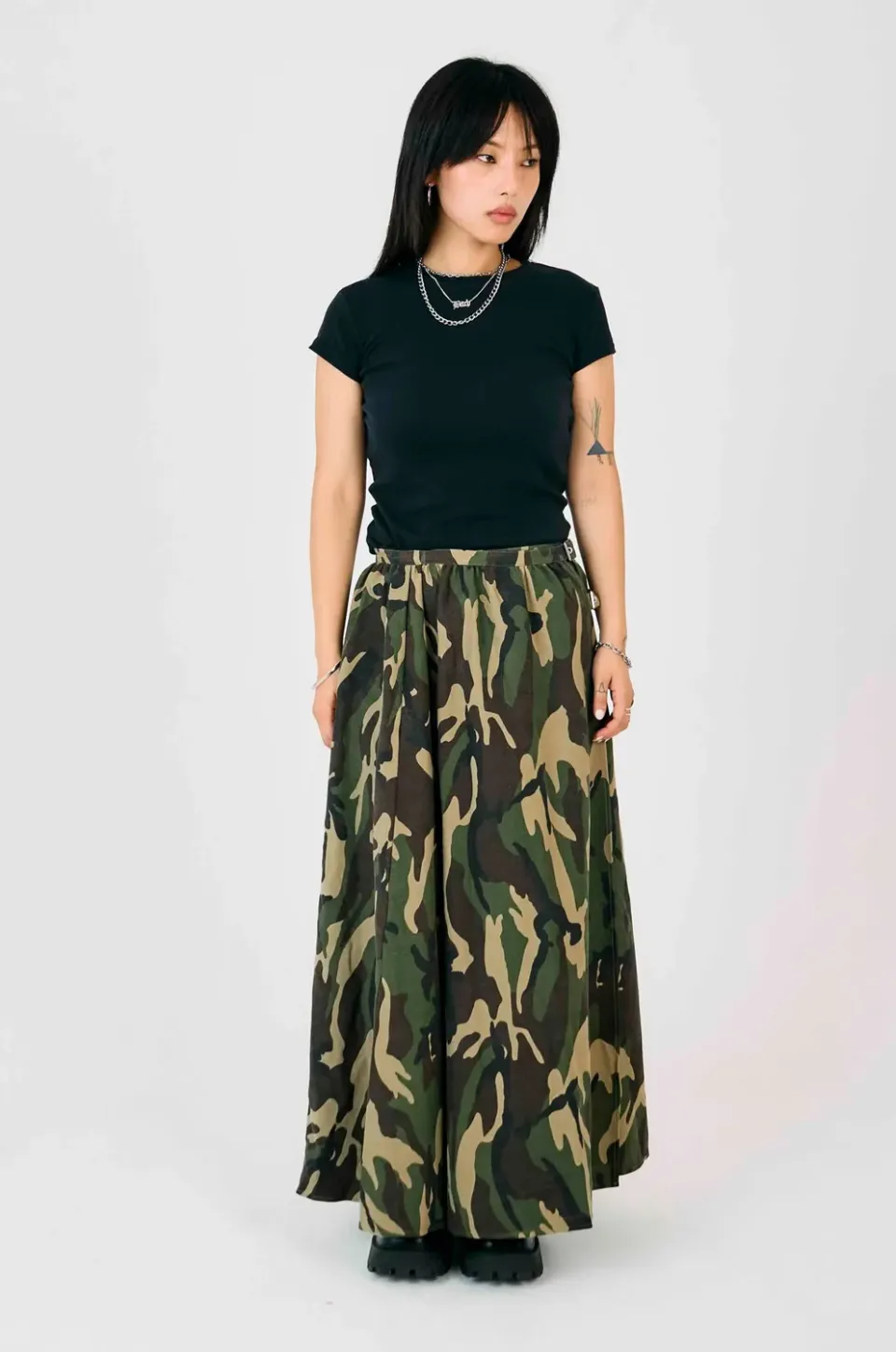 THE RAGGED PRIEST Squad Camo maxiskørt khaki camouflage