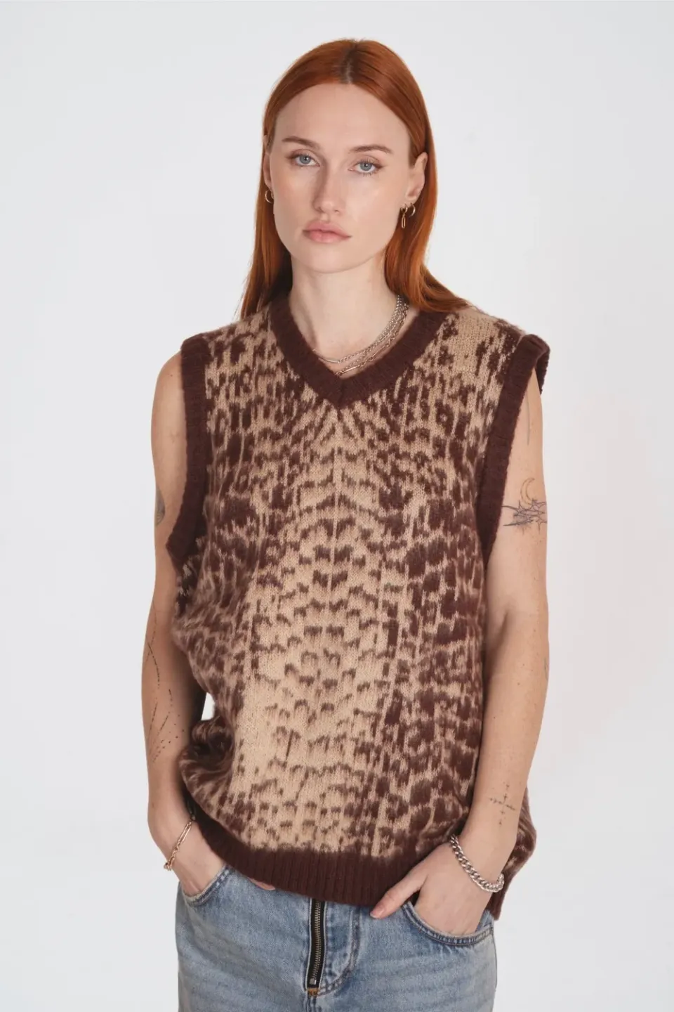 THE RAGGED PRIEST Gator Croc Knit strikvest brun oversized