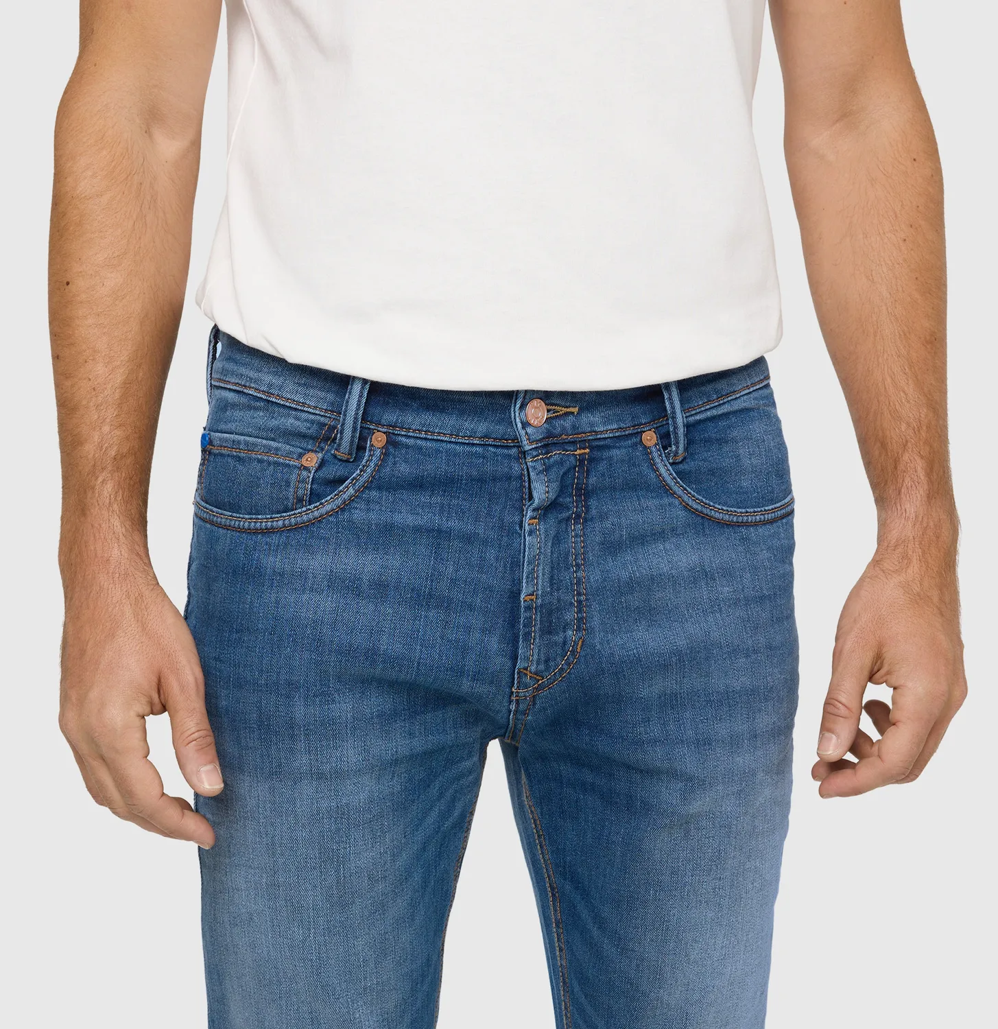 MAC Arne Pipe 0524 jeans mellemblå hemp denim