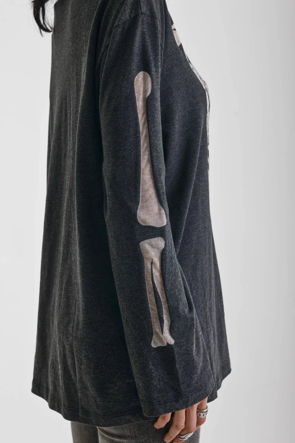 THE RAGGED PRIEST Frame langærmet t-shirt sort skeleton