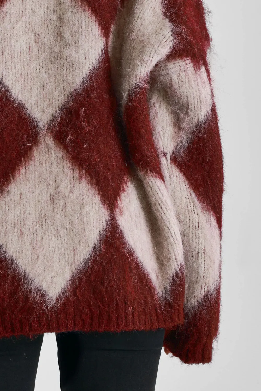 THE RAGGED PRIEST Rook Oversized striktrøje argyle bordeaux