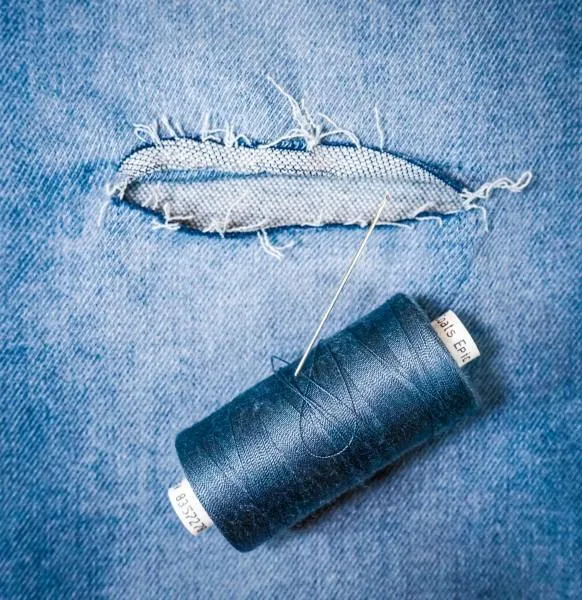 MAC reparation jeans syning af rift slidt denim