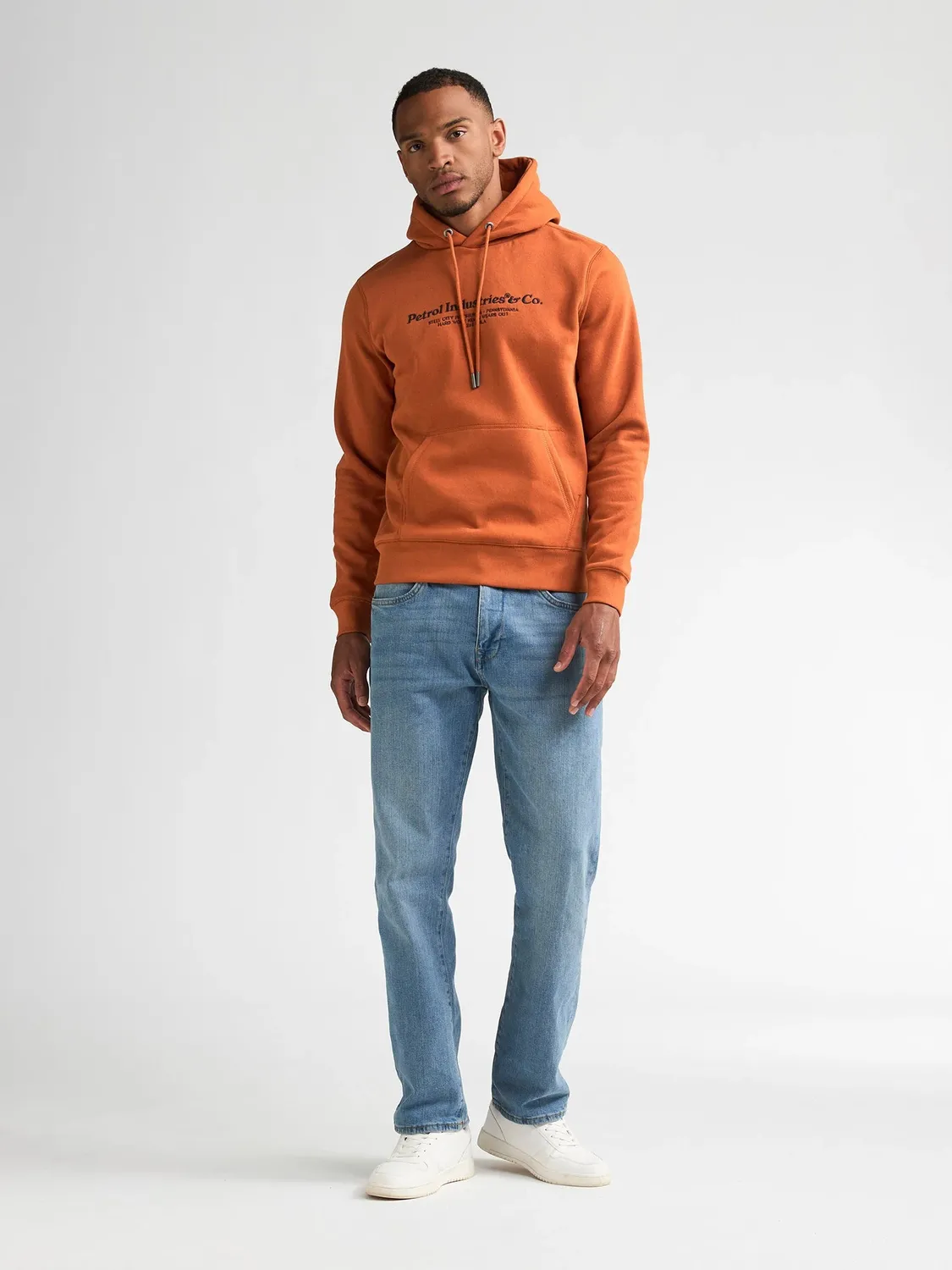 Petrol Industries Cedarwood hoodie print kængurulomme