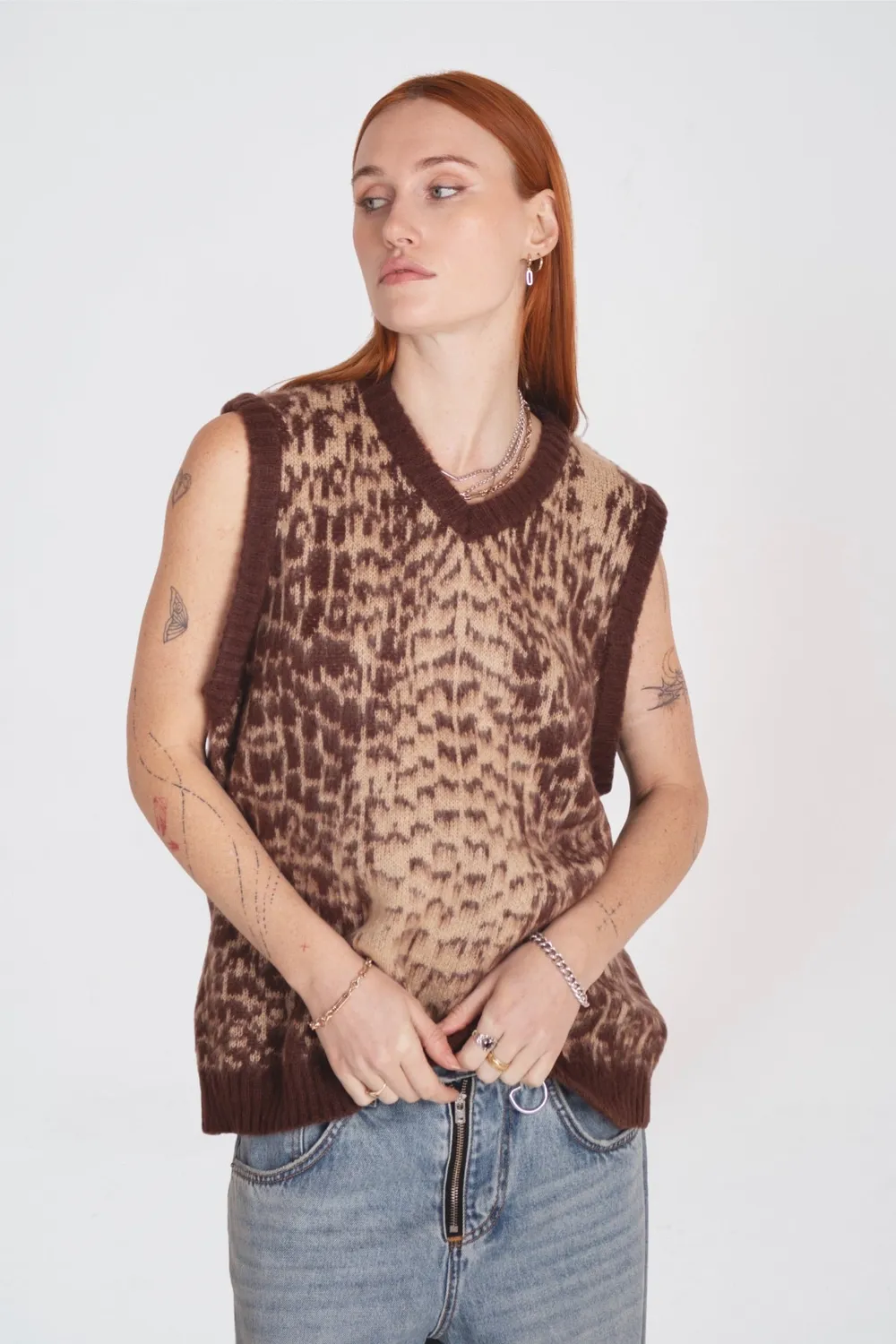 THE RAGGED PRIEST Gator Croc Knit strikvest brun oversized
