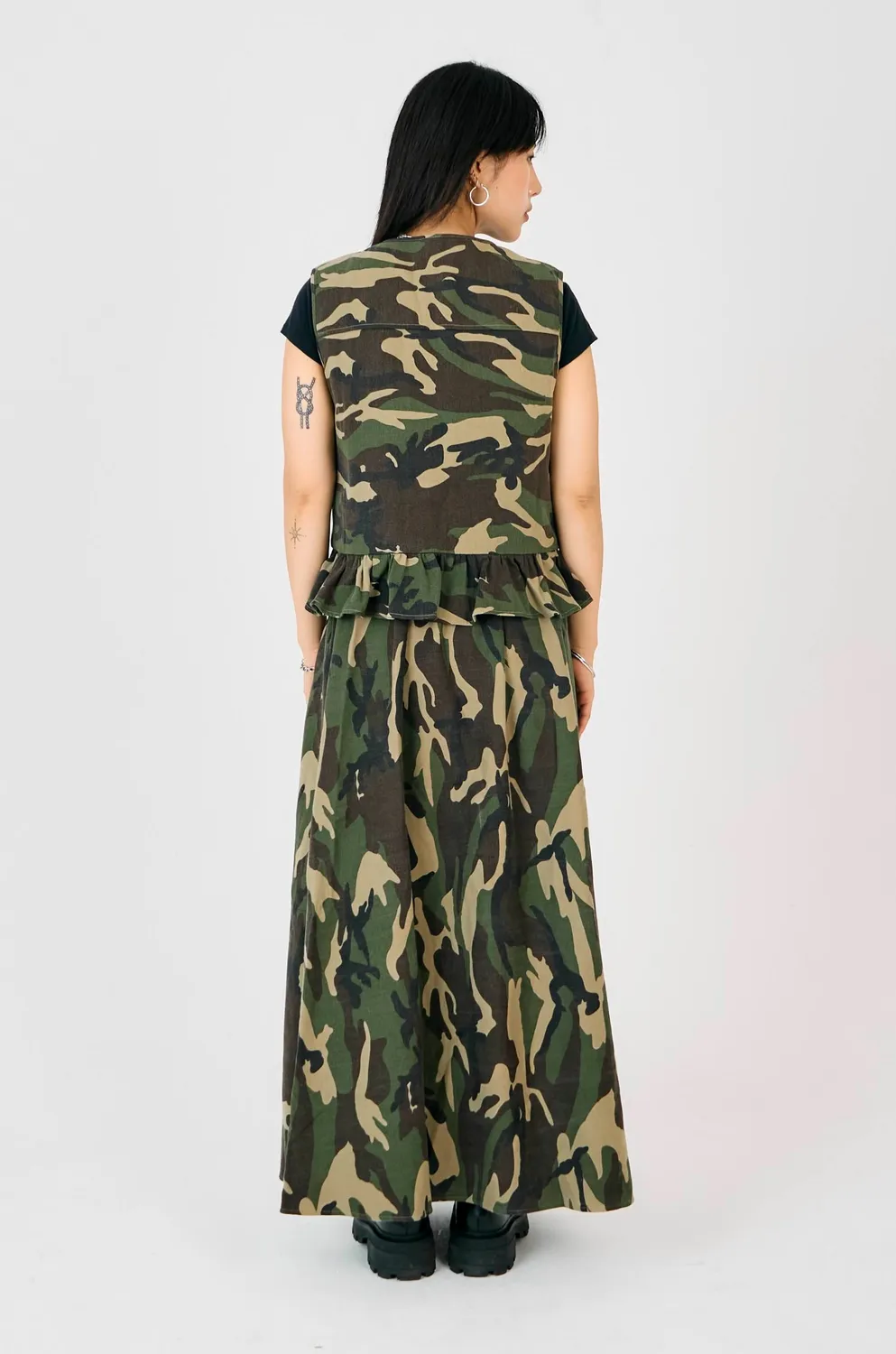 THE RAGGED PRIEST Force Camo Hardware vest camo cropped