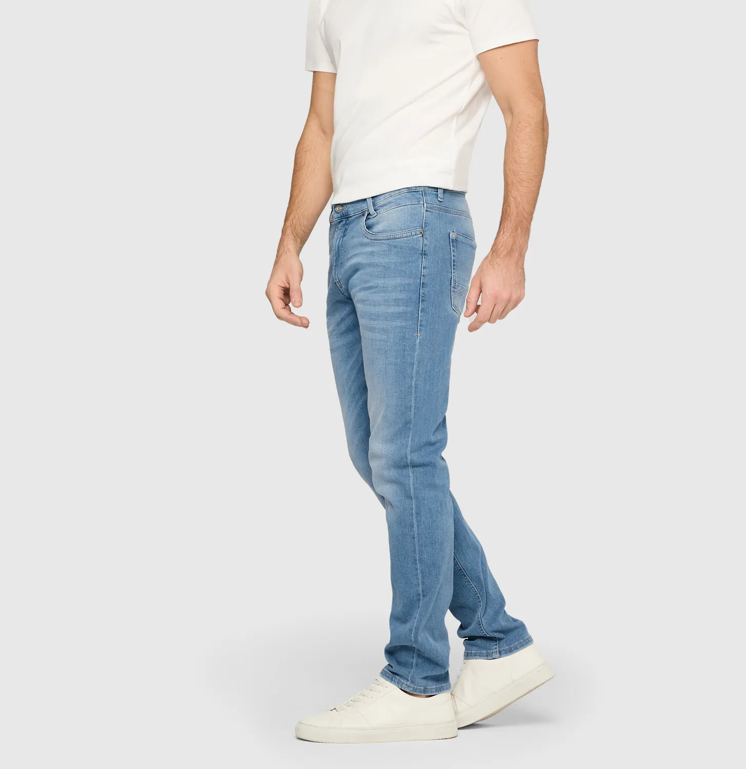 MAC Arne Pipe jeans lyseblå modern fit