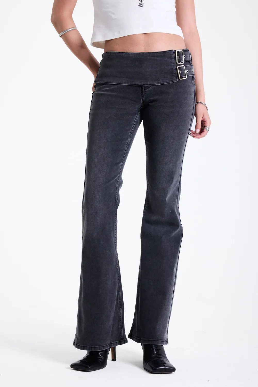 The Ragged Priest Moss Double Buckle flare jeans sort vasket