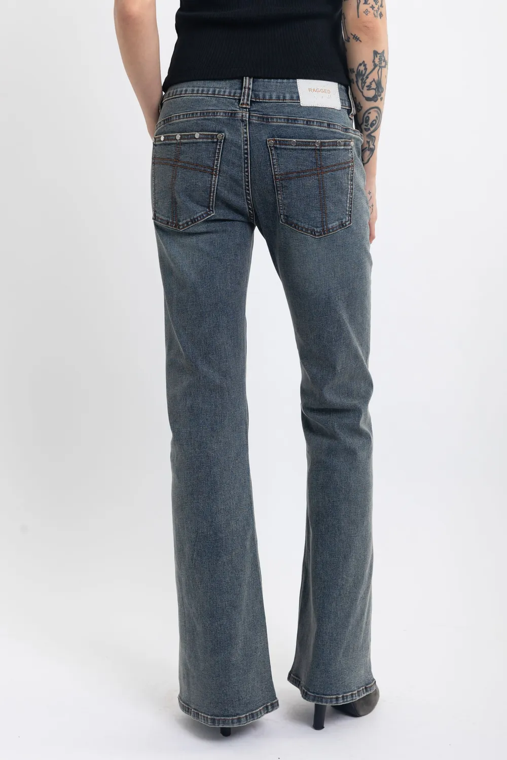 The Ragged Priest Runaway Seam Detail Studded flare jeans str. 28