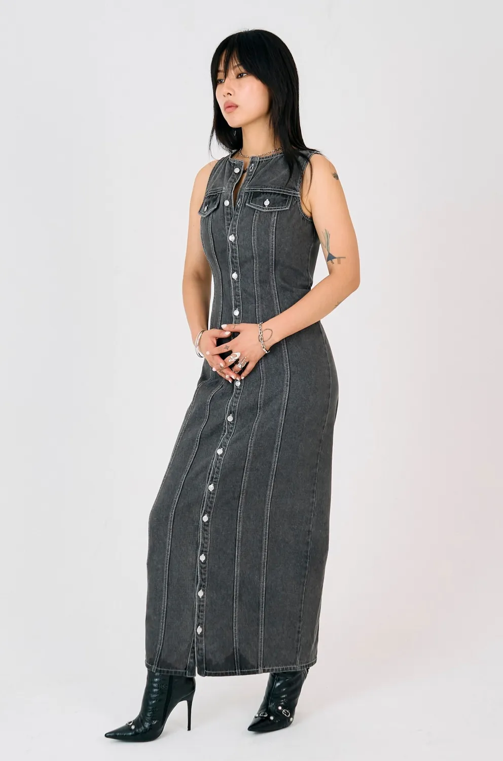 THE RAGGED PRIEST Defence denimkjole grå maxi