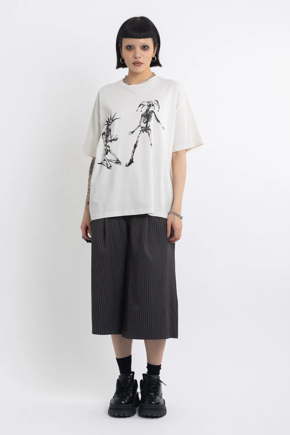 THE RAGGED PRIEST Mantis oversized t-shirt hvid skeleton