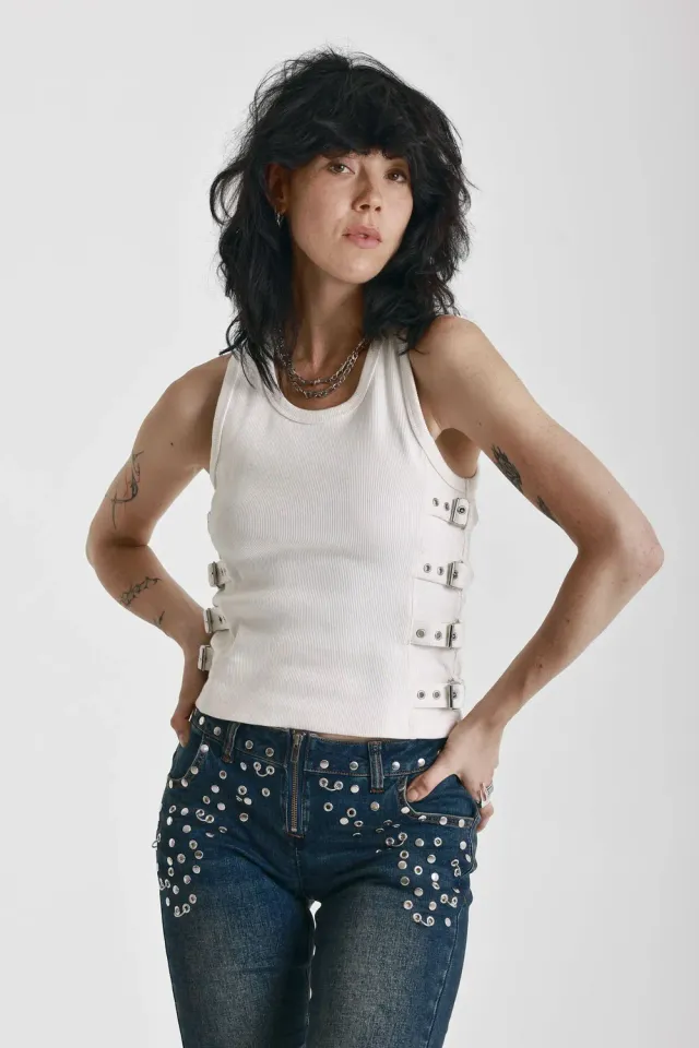 THE RAGGED PRIEST Buckle Strap tanktop ecru med spænde