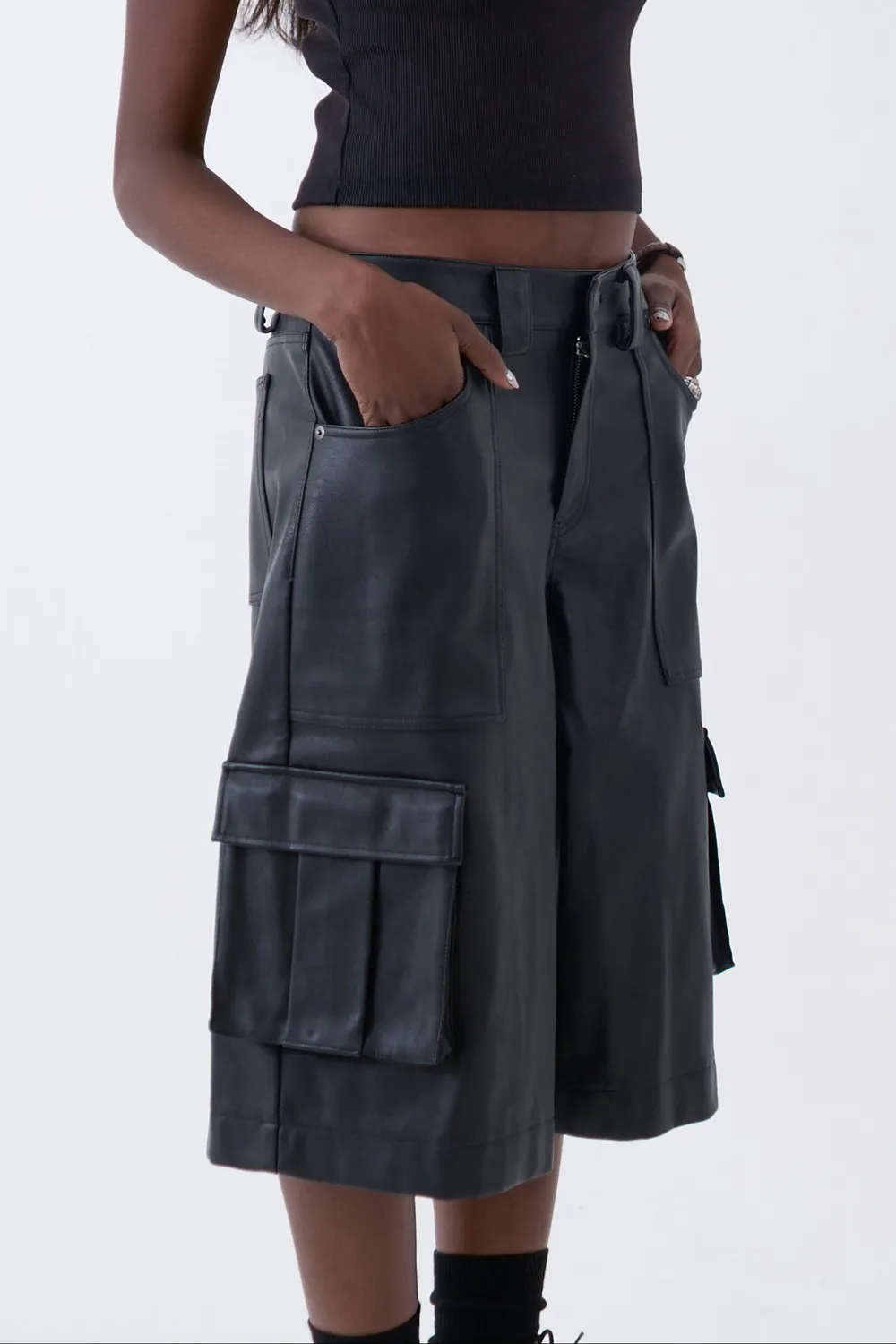 THE RAGGED PRIEST Jolt bermudashorts kunstlæder sort