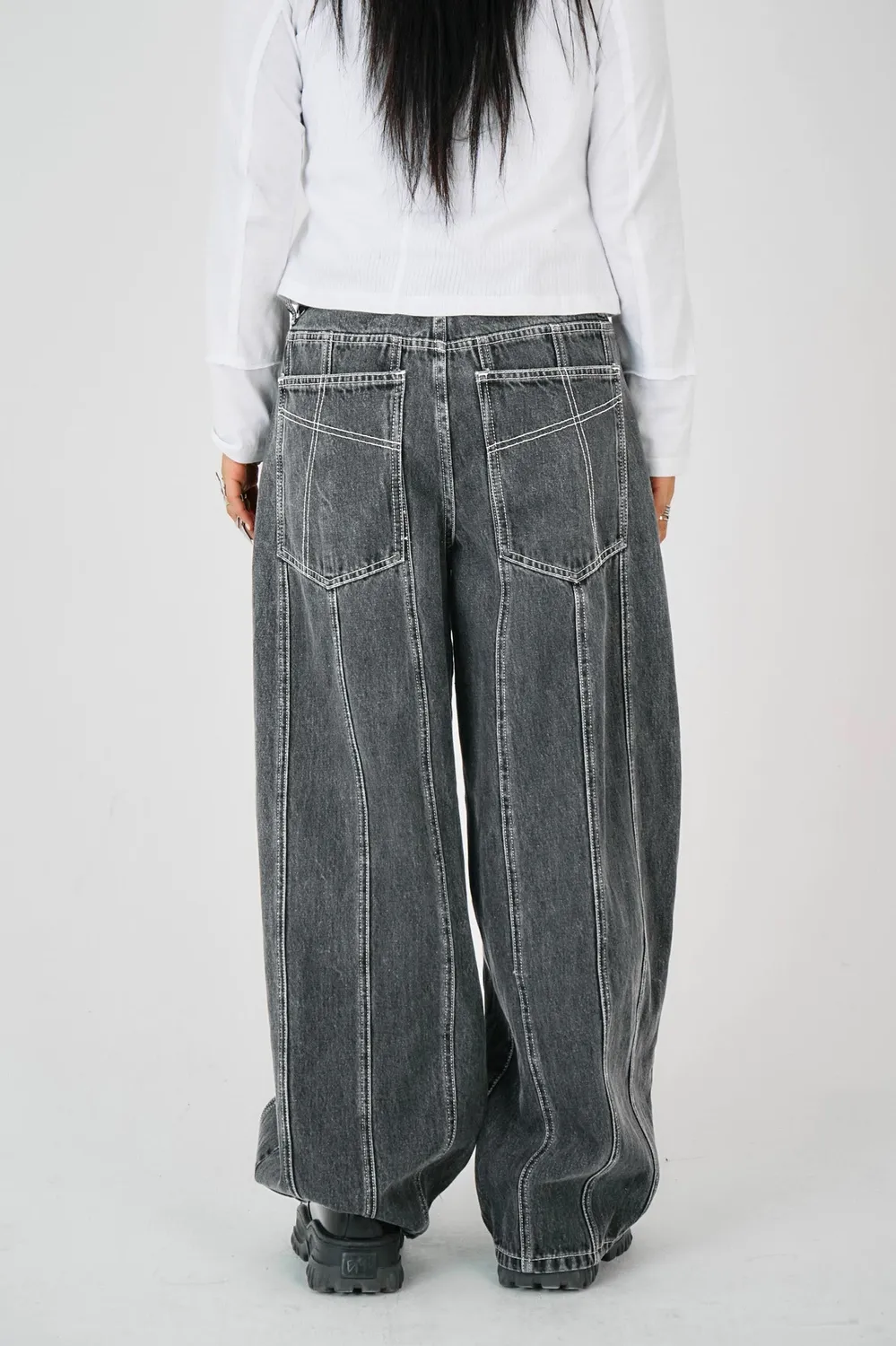 THE RAGGED PRIEST Panel Seam baggy jeans grå rinse
