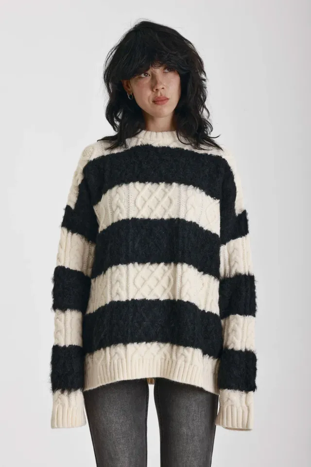 The Ragged Priest Crypt Stripe oversized cable knit jumper stribet