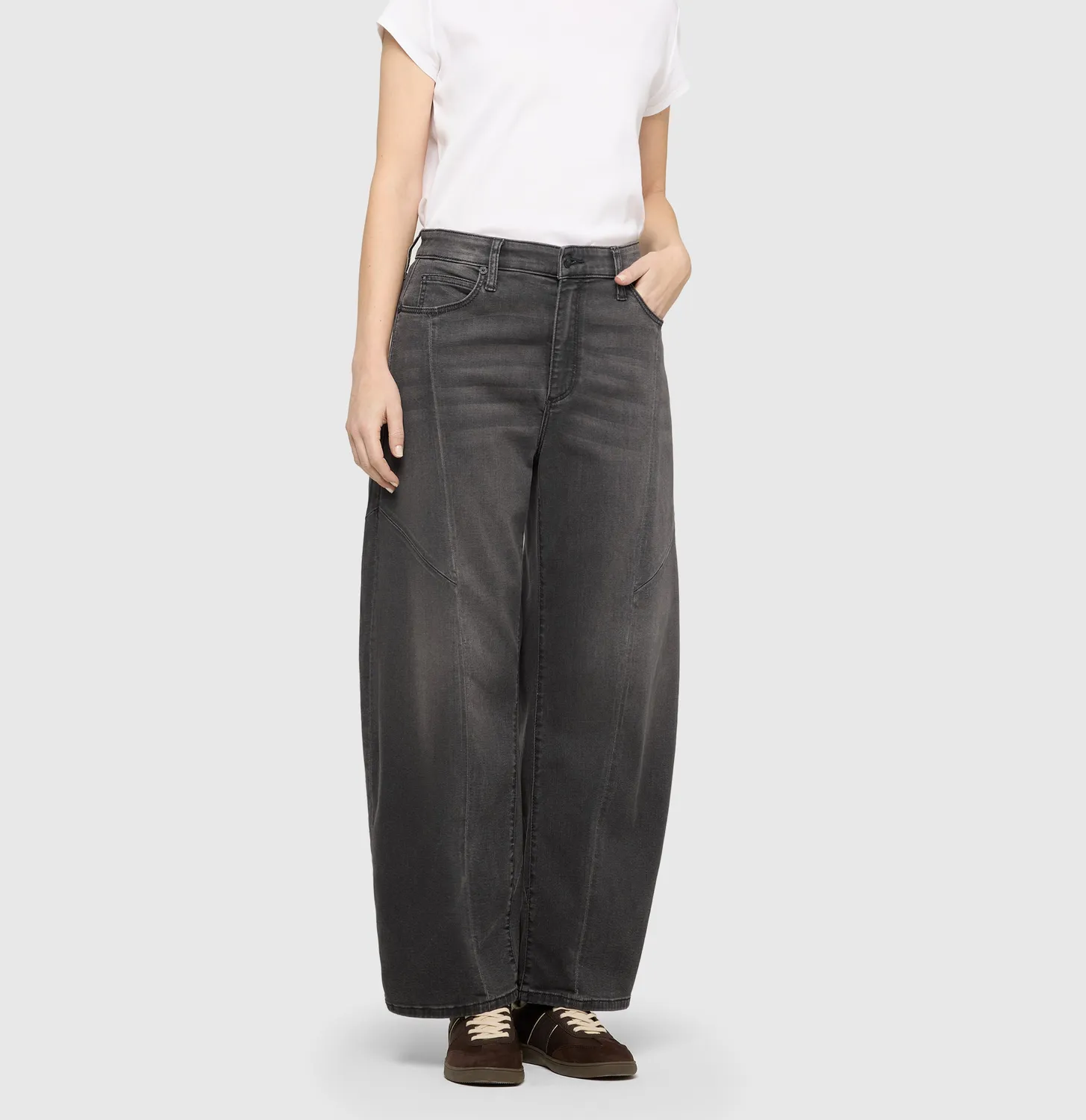 MAC Dakota Barrel 3159 barrel jeans grå høj talje