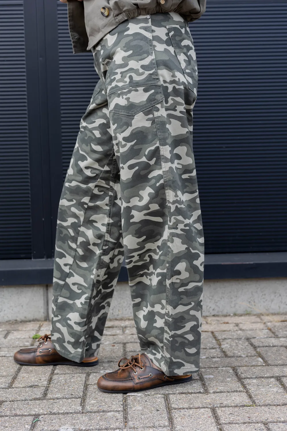 Para Mi Becca Pocket jeans camo barrel