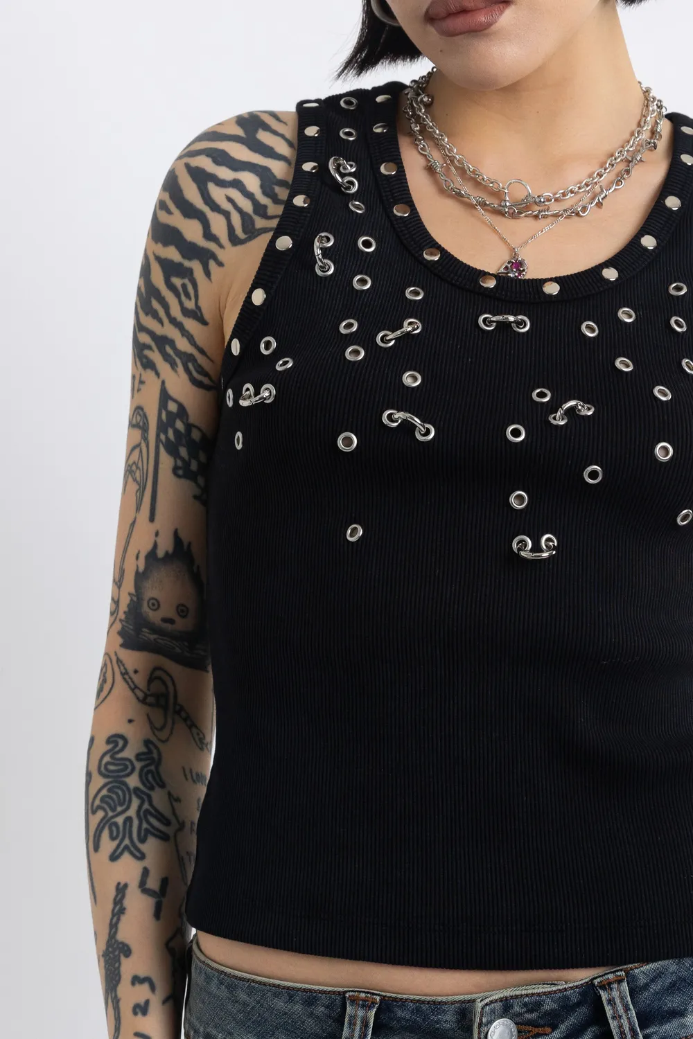The Ragged Priest Scatter Tank Top sort med nitter