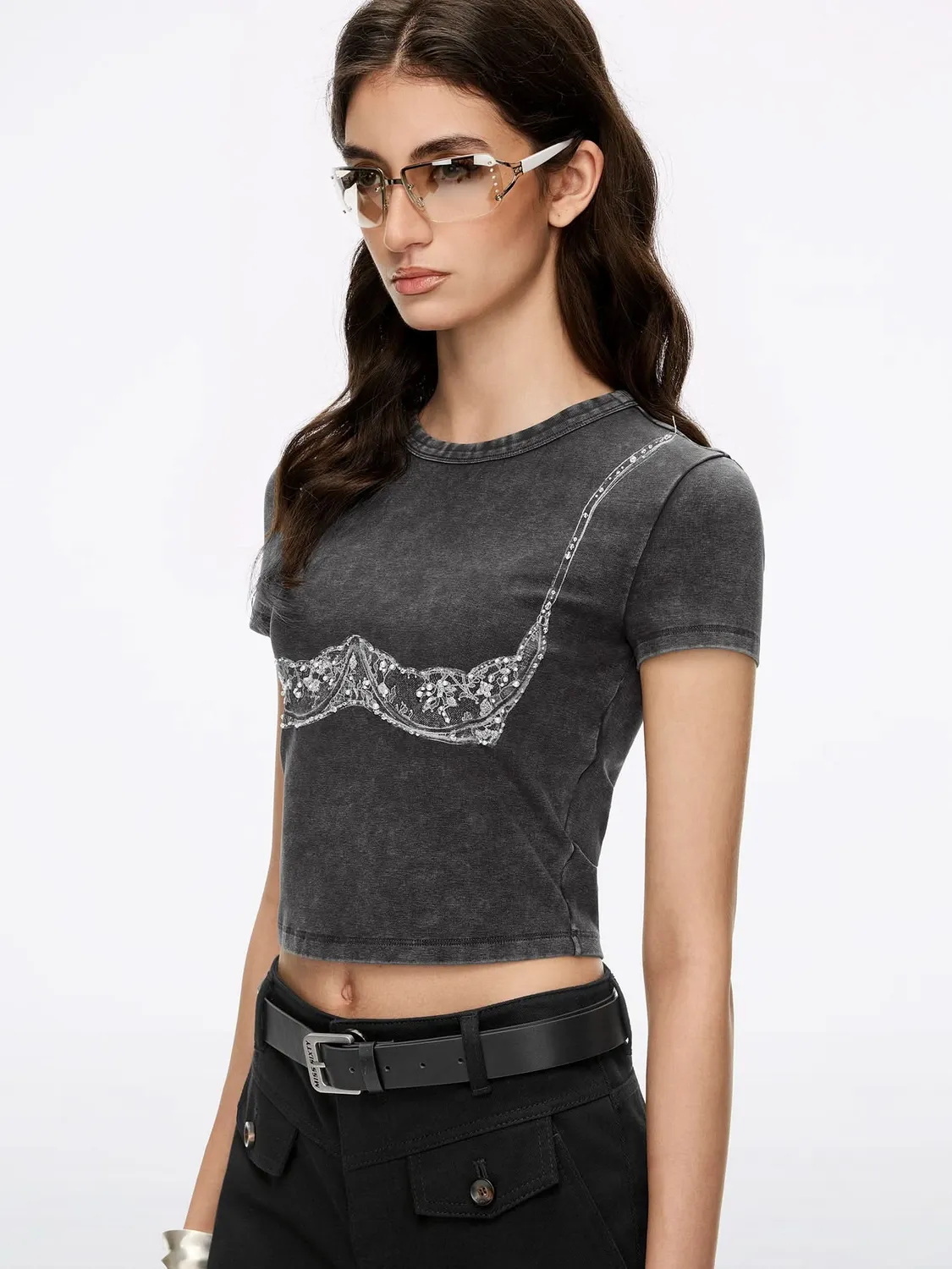 Miss Sixty Beaded Graphic T-shirt mørkegrå cropped perler