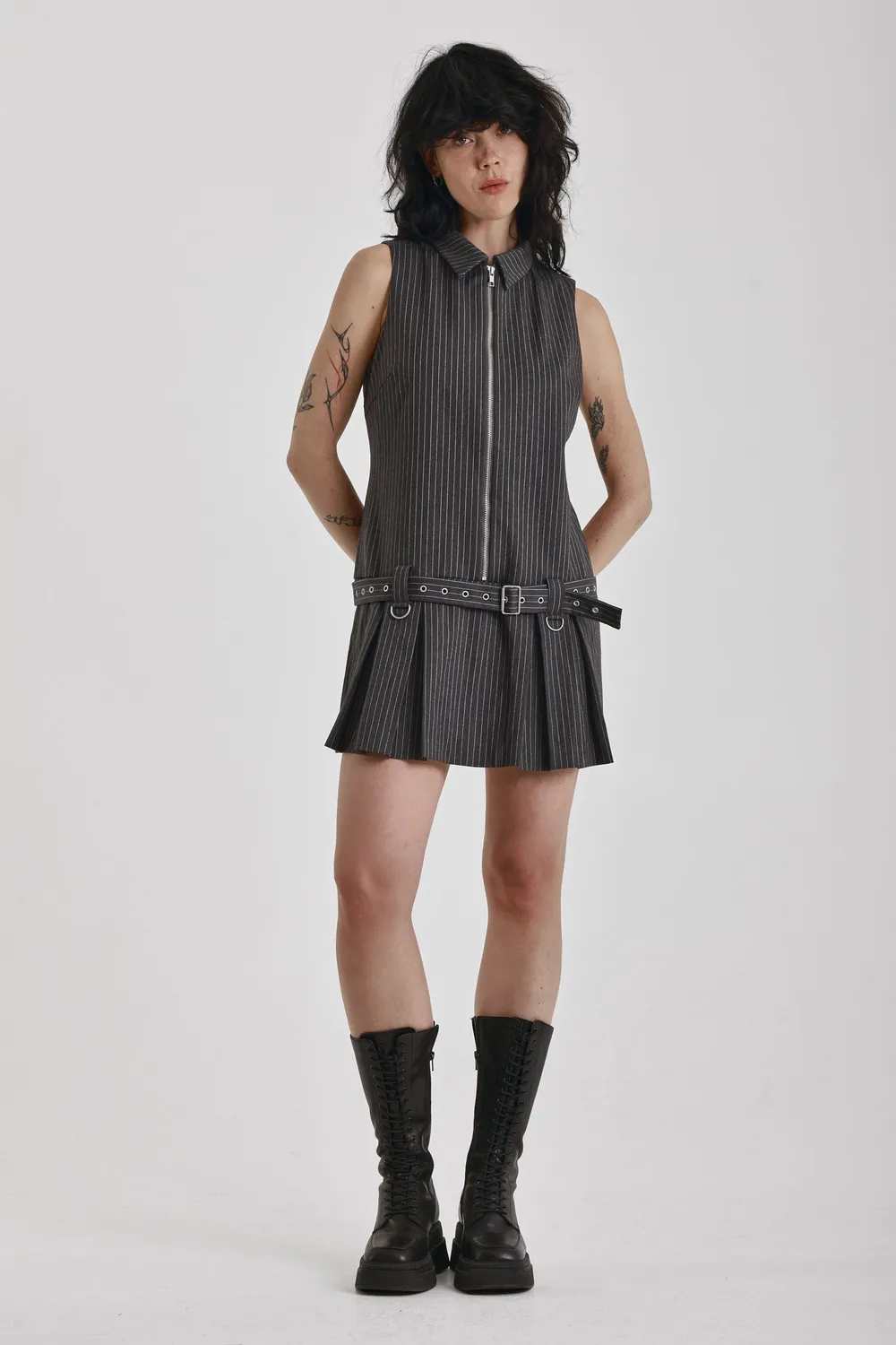 The Ragged Priest Wolf pinstripe minikjole grå