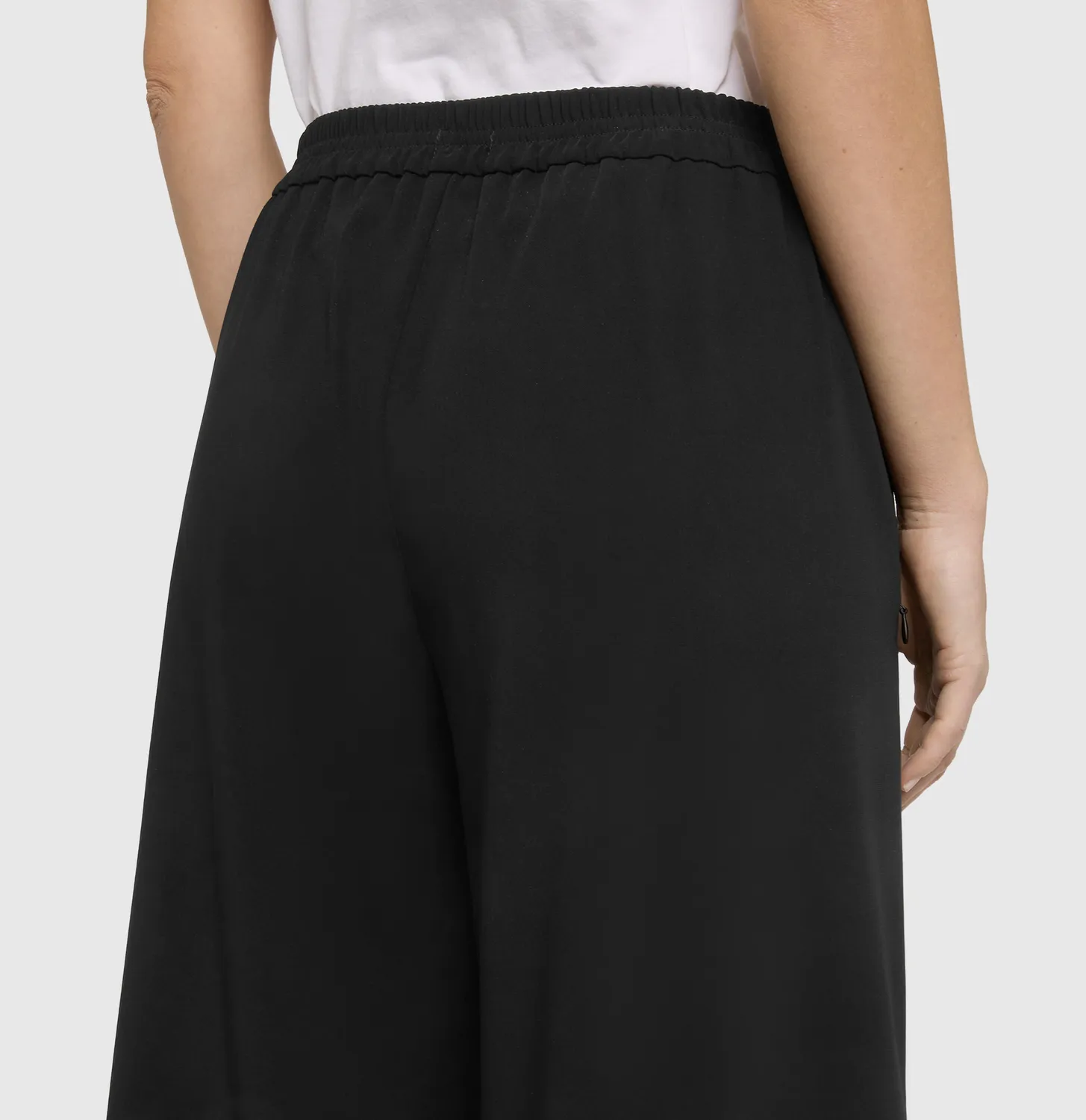 MAC Coralie cropped stofbukser sort wide fit