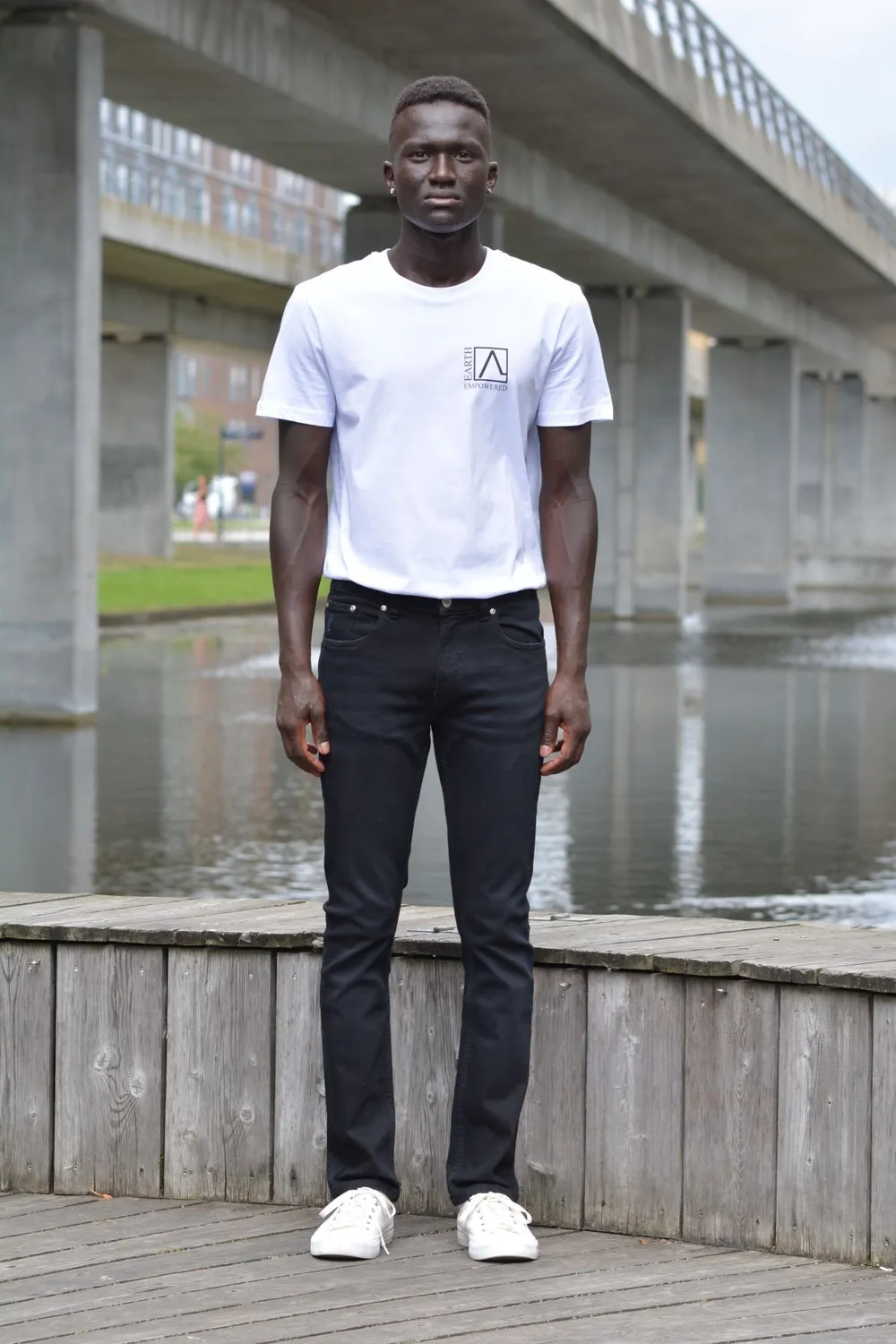 Organsk Atmosphere Black Classic slim jeans sort