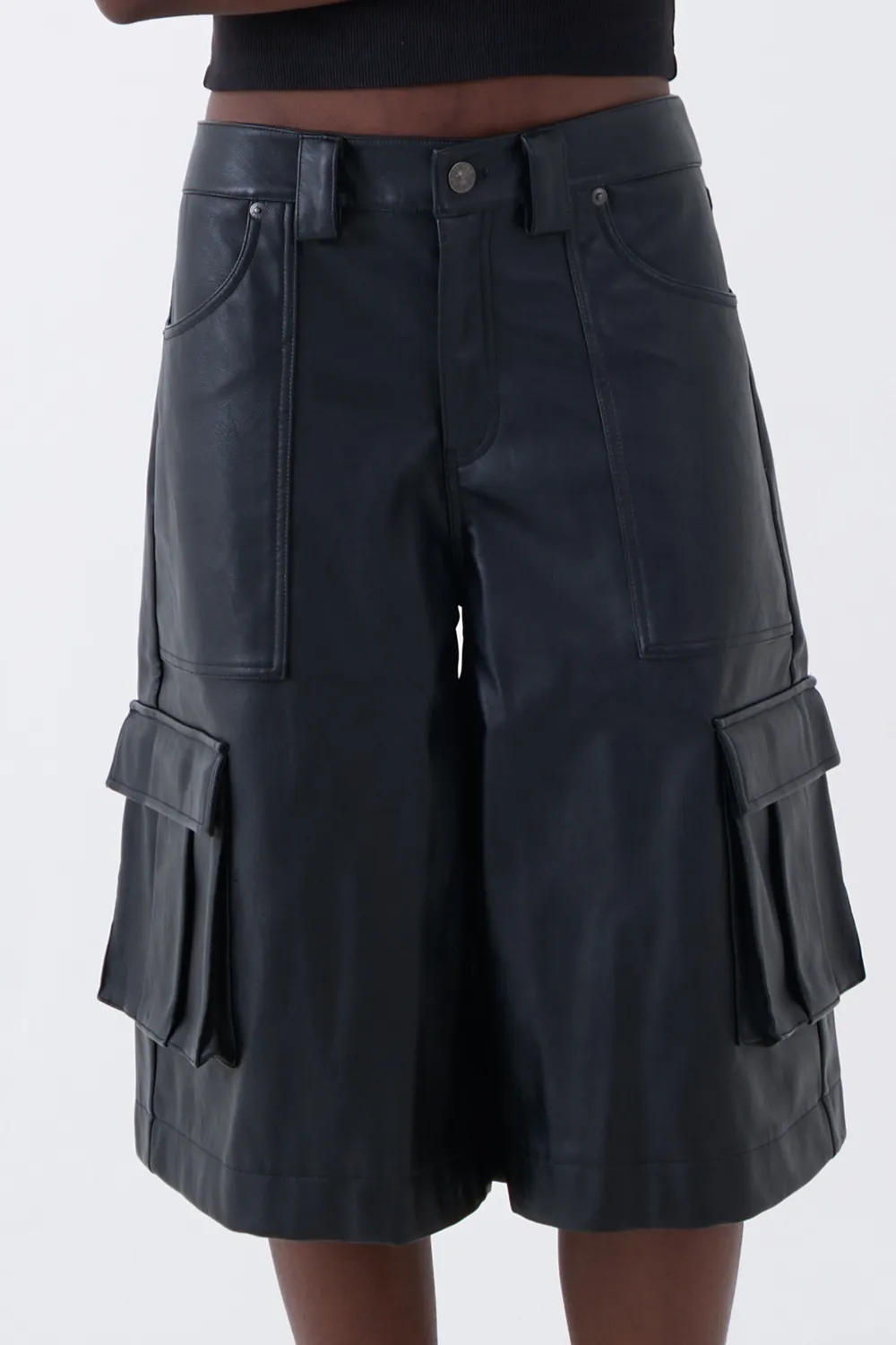 THE RAGGED PRIEST Jolt bermudashorts kunstlæder sort