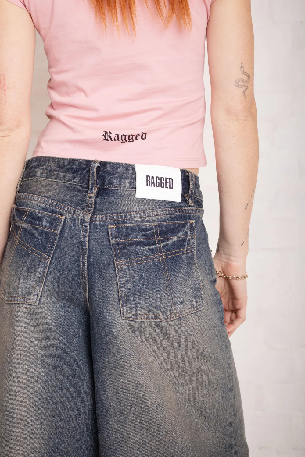 THE RAGGED PRIEST Release Eternal Dirty Rinse jorts blå lav talje