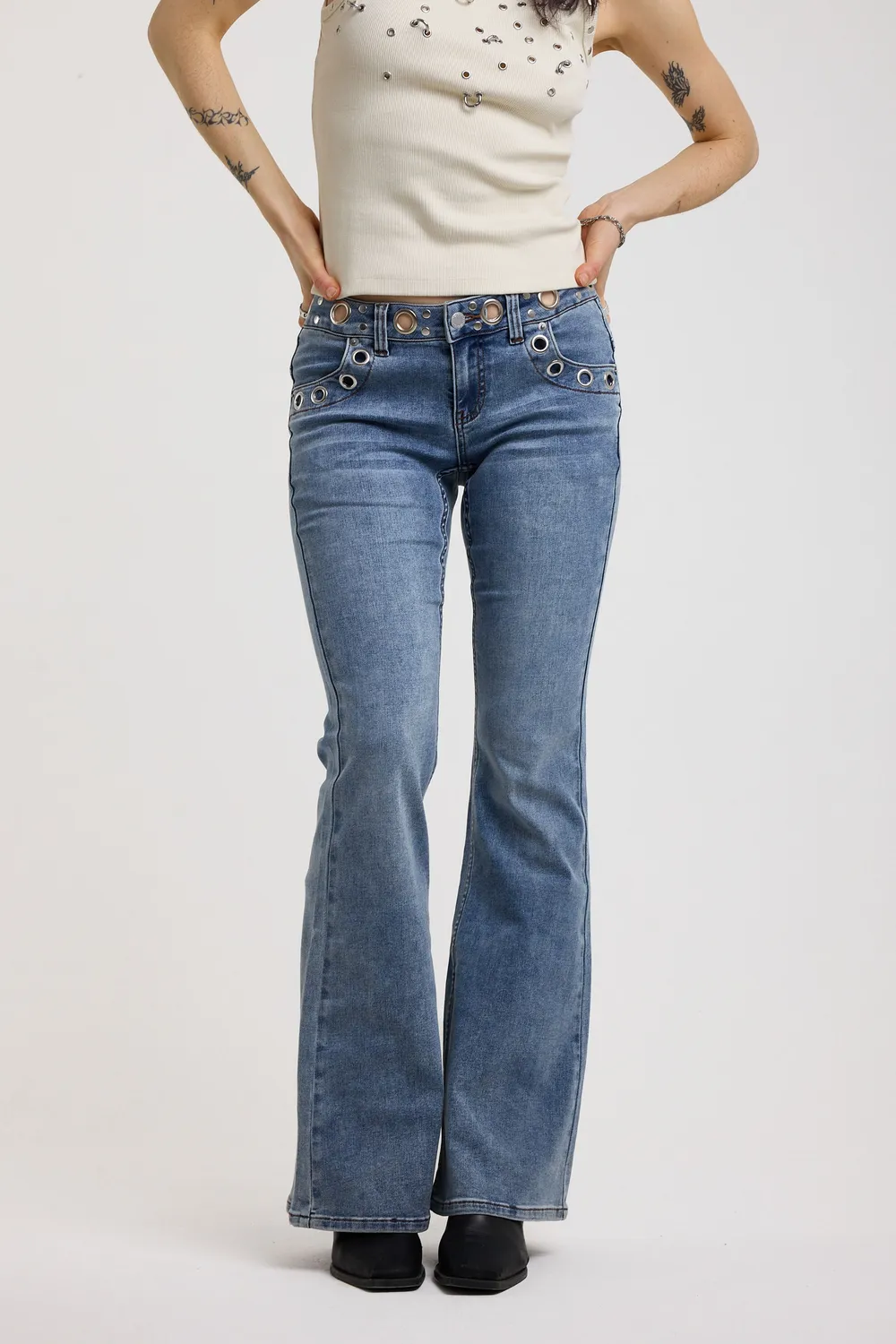 The Ragged Priest Grade Flare Jeans mid-blue lavtaljede