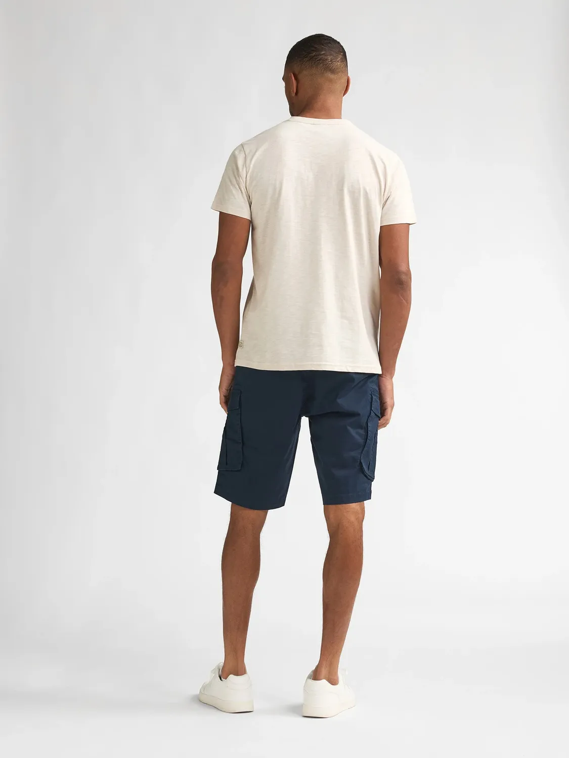 Petrol Industries Brisa t-shirt med V-hals i bomuld