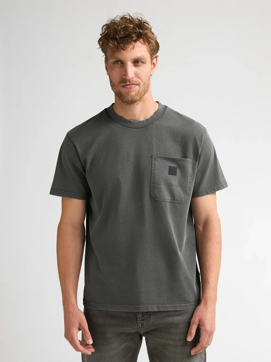 Petrol Industries Vaughn T-shirt Royal Navy brystlomme bomuld