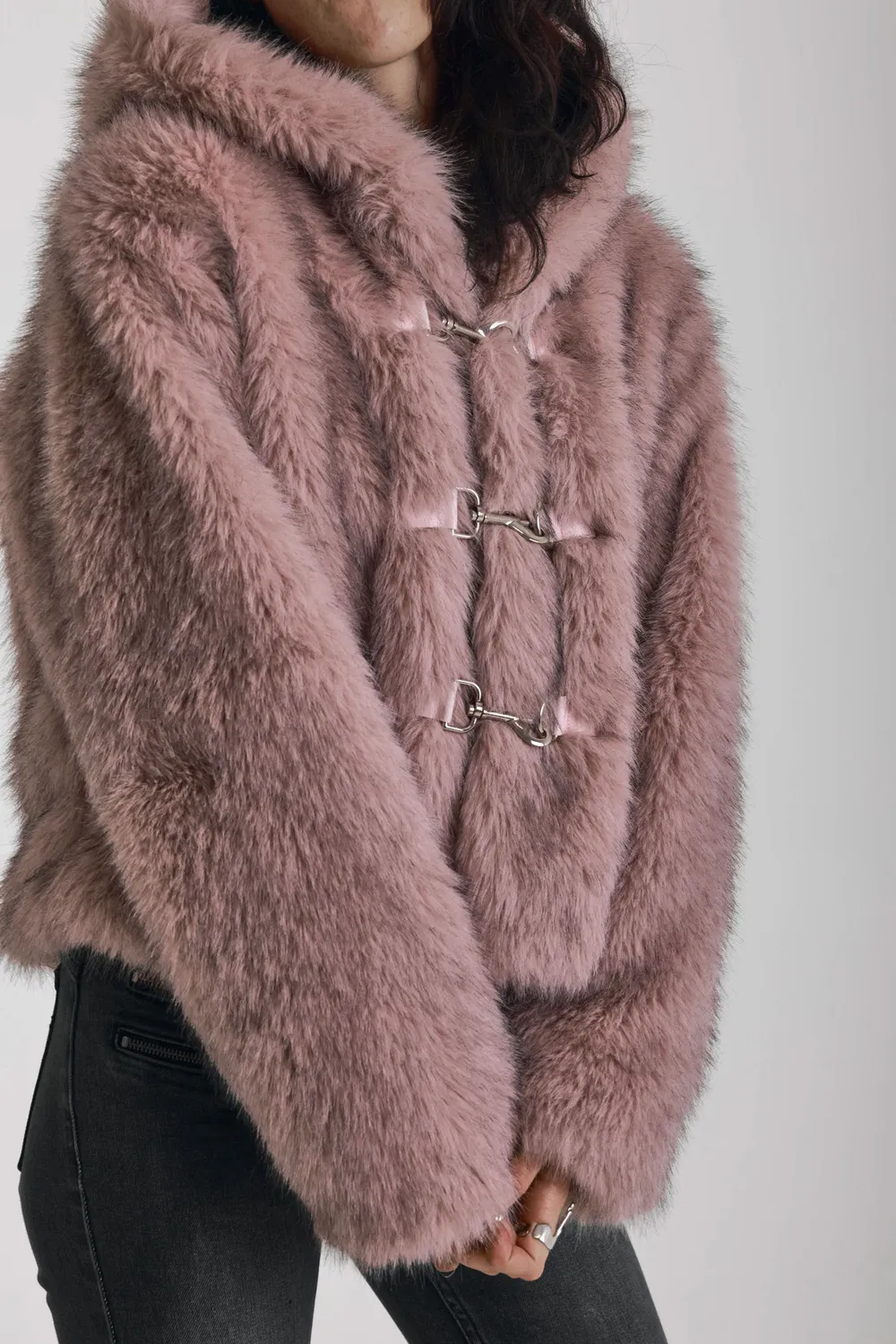 The Ragged Priest Julia faux fur jakke dusty pink